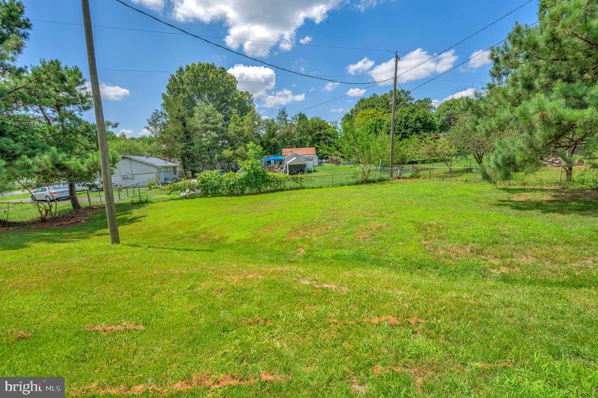 NORTHRIDGE - Residential