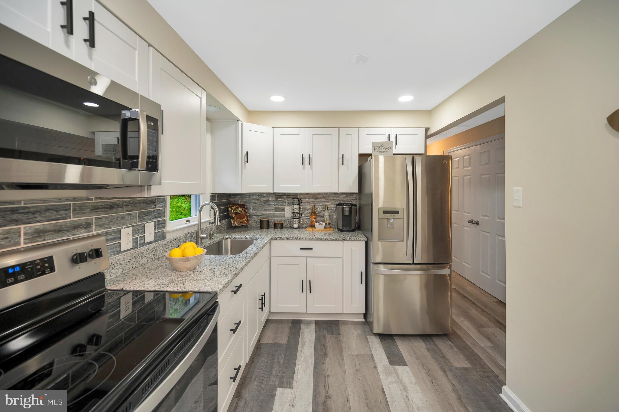 NORTHRIDGE - Residential