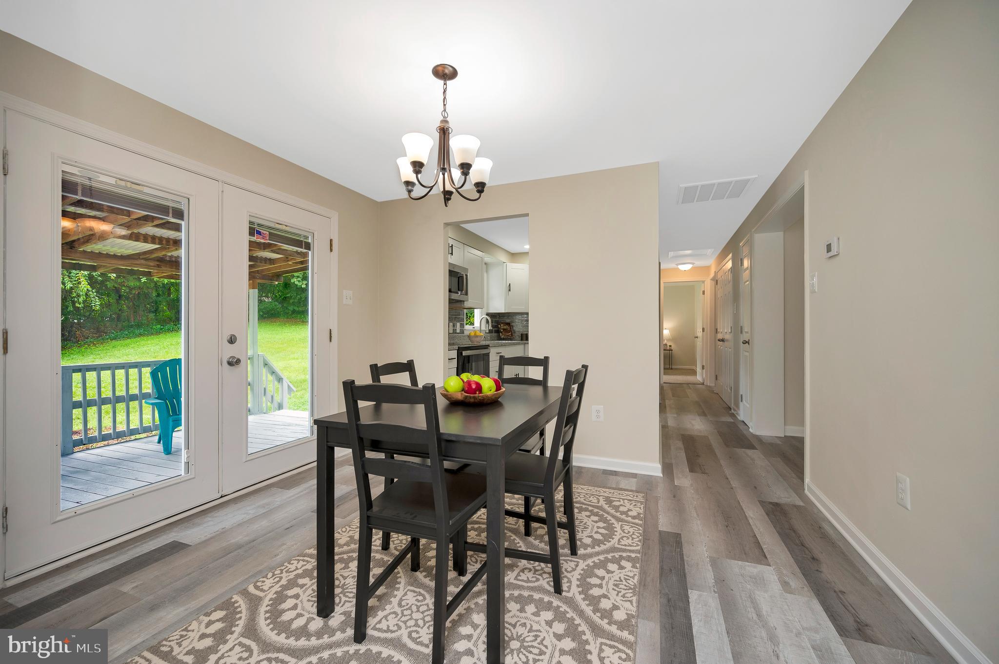 NORTHRIDGE - Residential