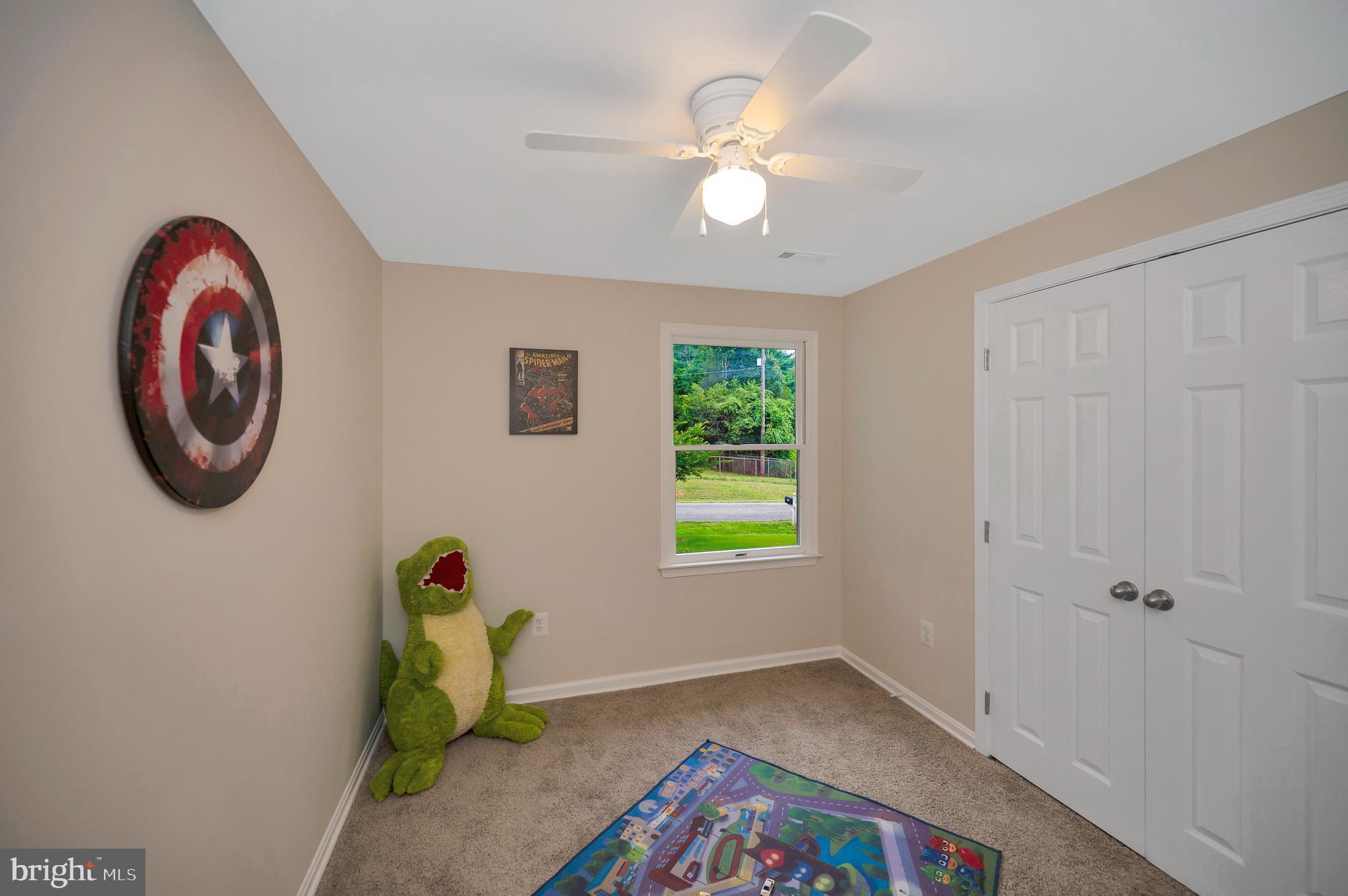 NORTHRIDGE - Residential