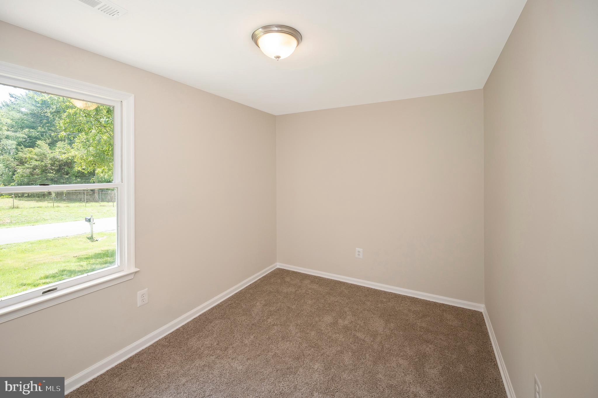 NORTHRIDGE - Residential