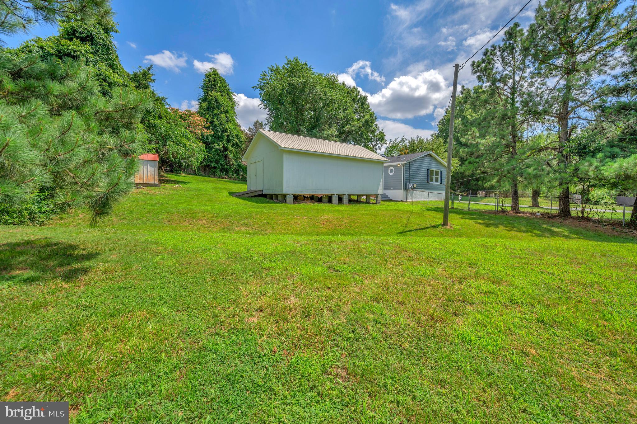 NORTHRIDGE - Residential