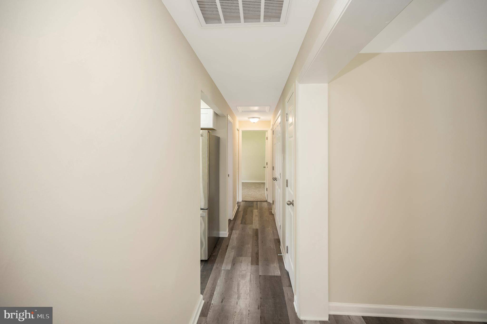 NORTHRIDGE - Residential