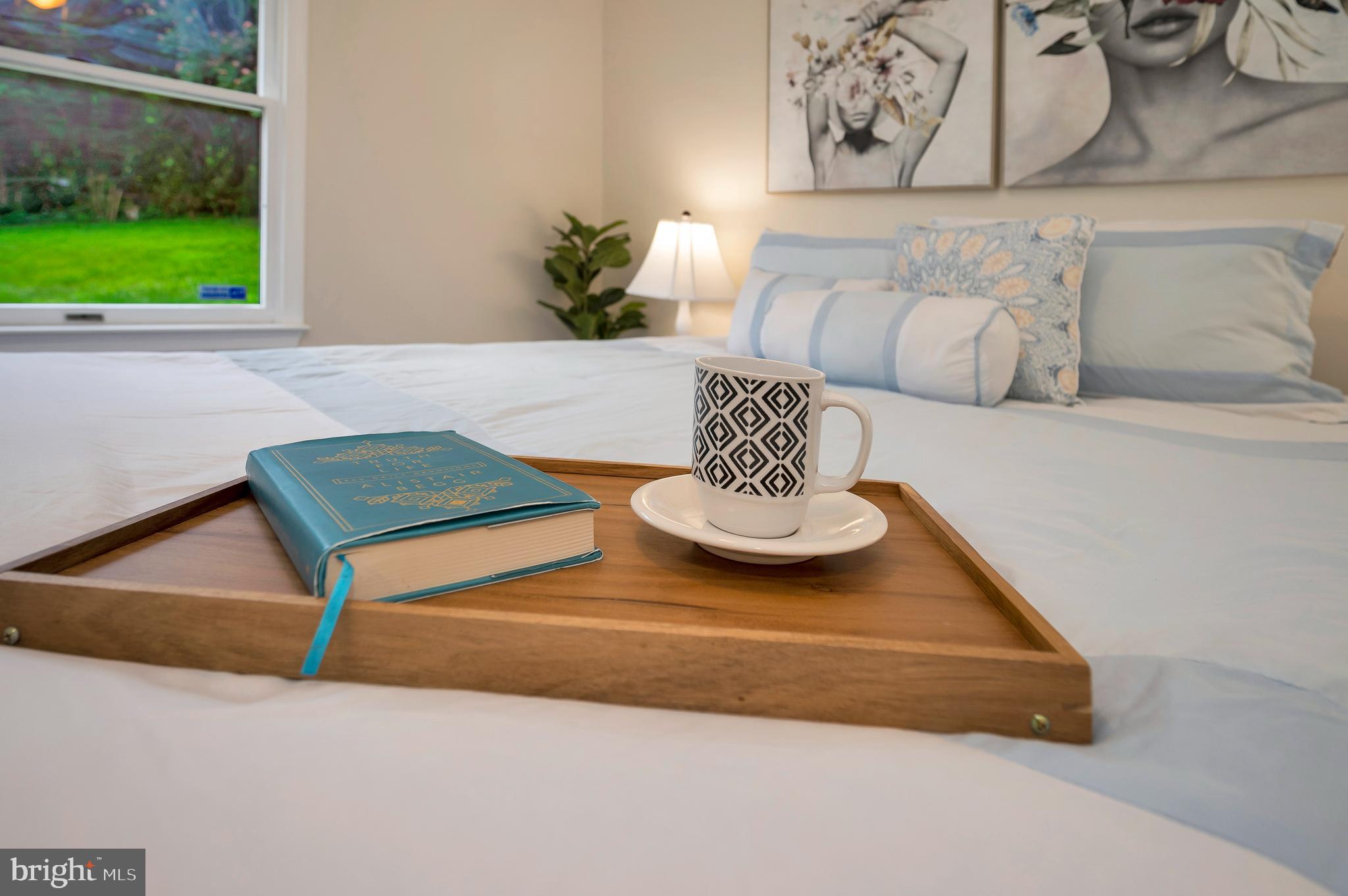 NORTHRIDGE - Residential