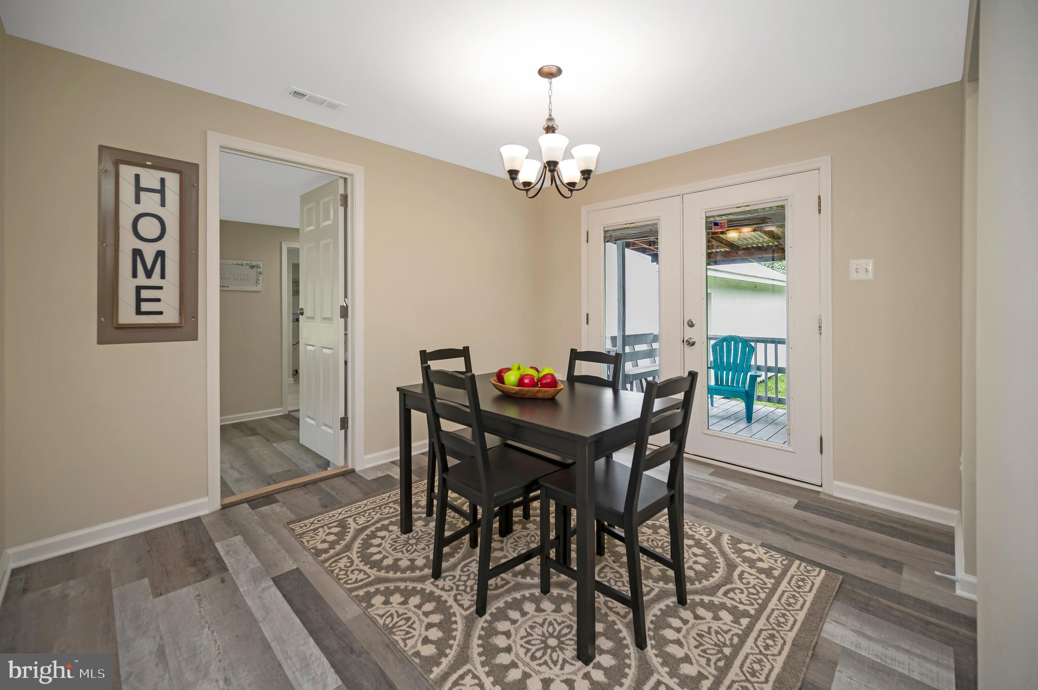 NORTHRIDGE - Residential