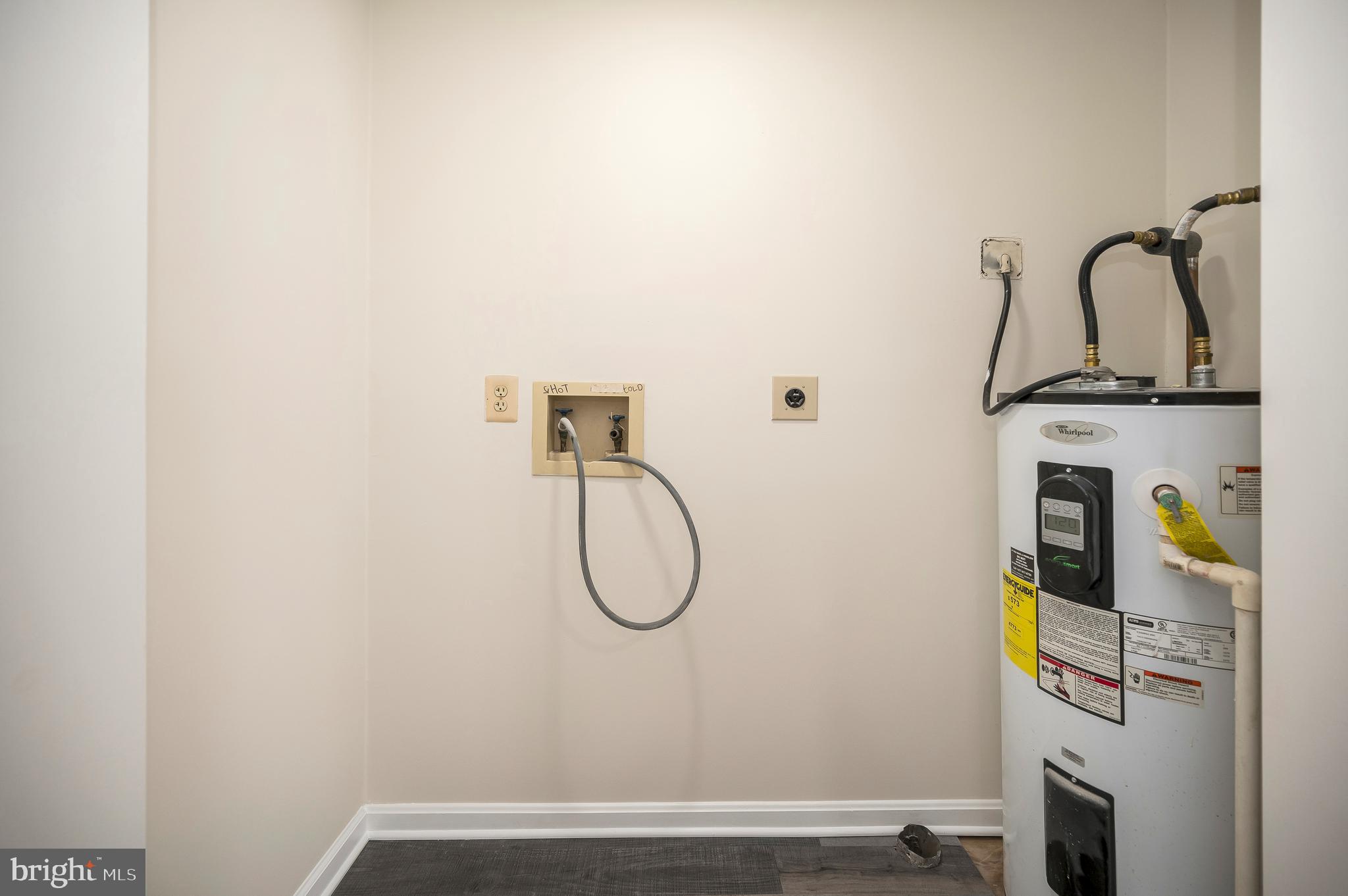 NORTHRIDGE - Residential