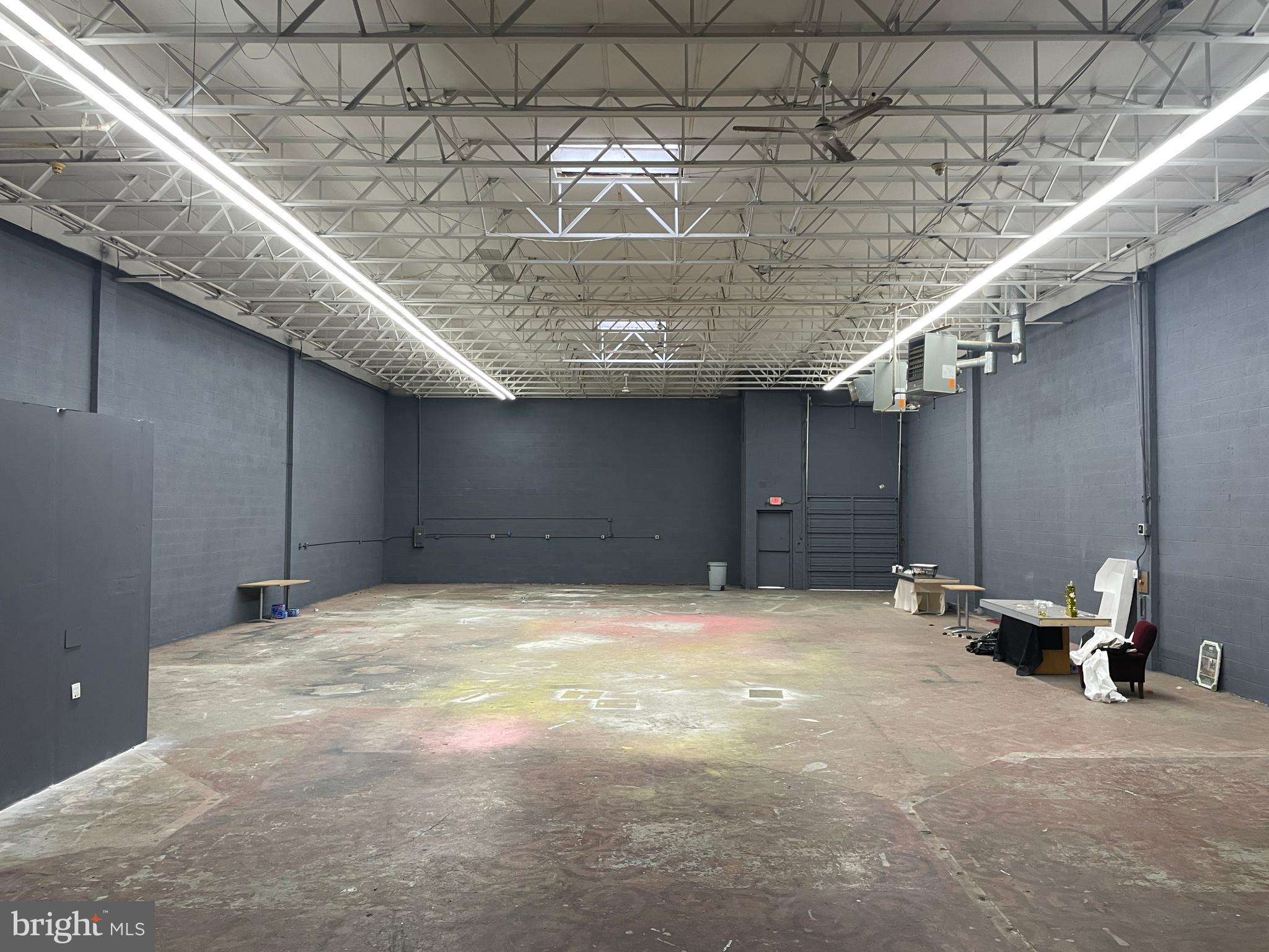 HYATTSVILLE - Commercial Lease