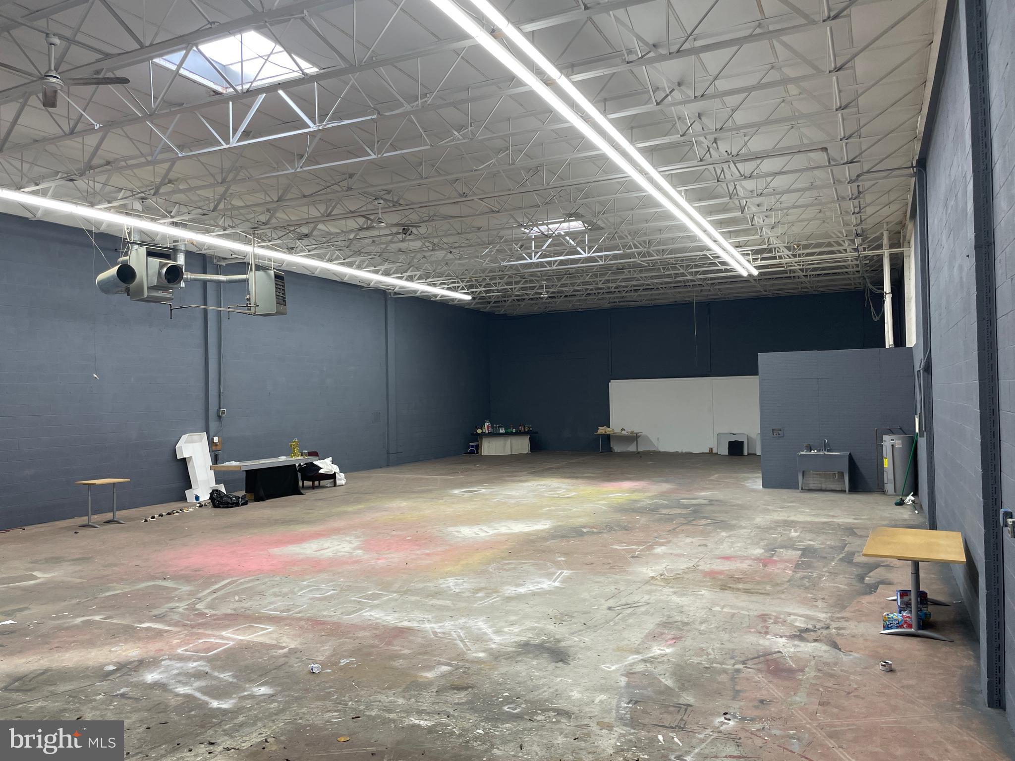 HYATTSVILLE - Commercial Lease