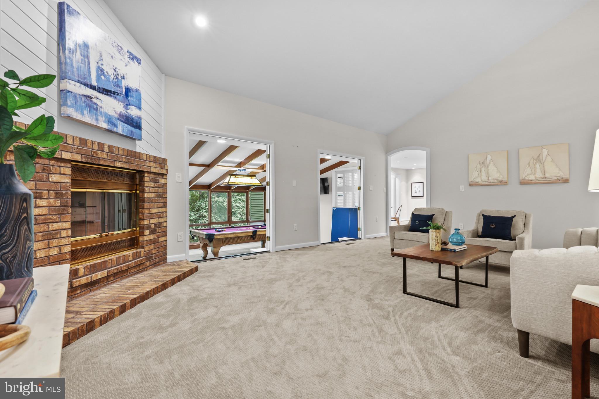 THE WOODS - Residential