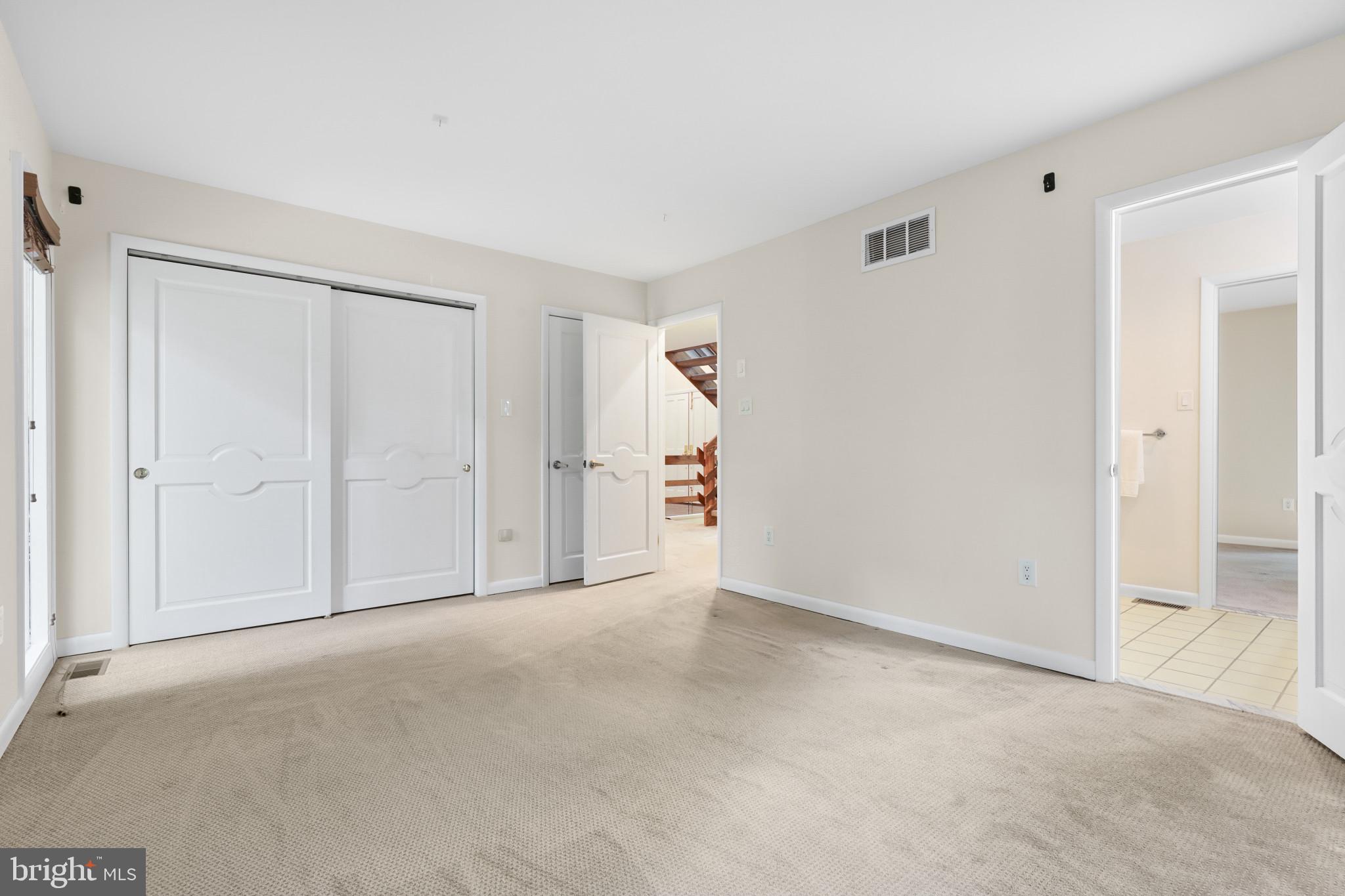 THE WOODS - Residential