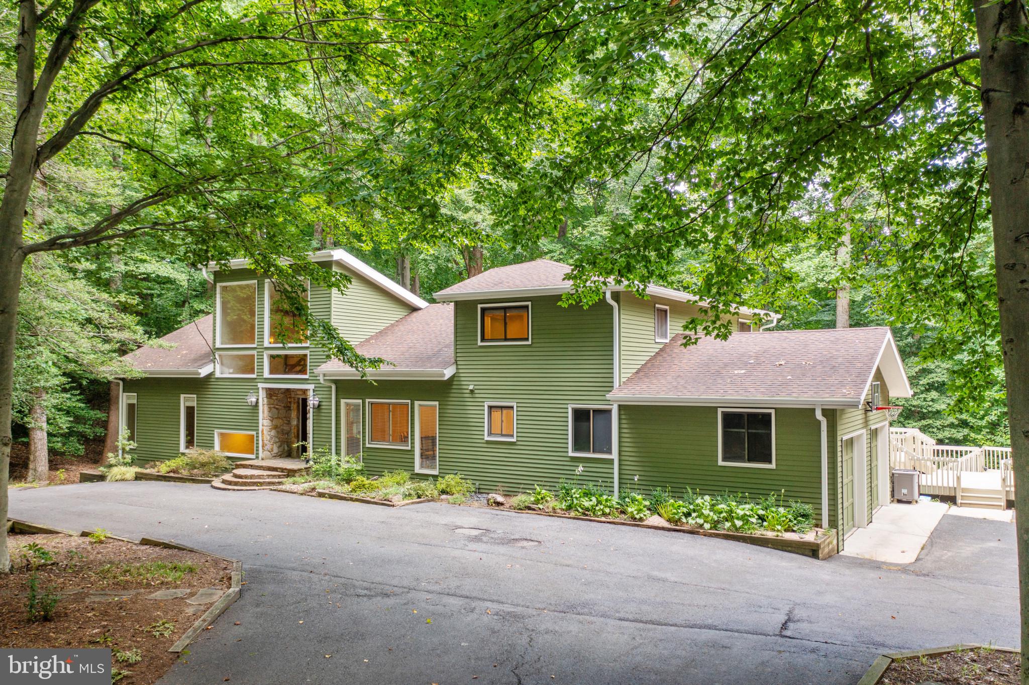 THE WOODS - Residential