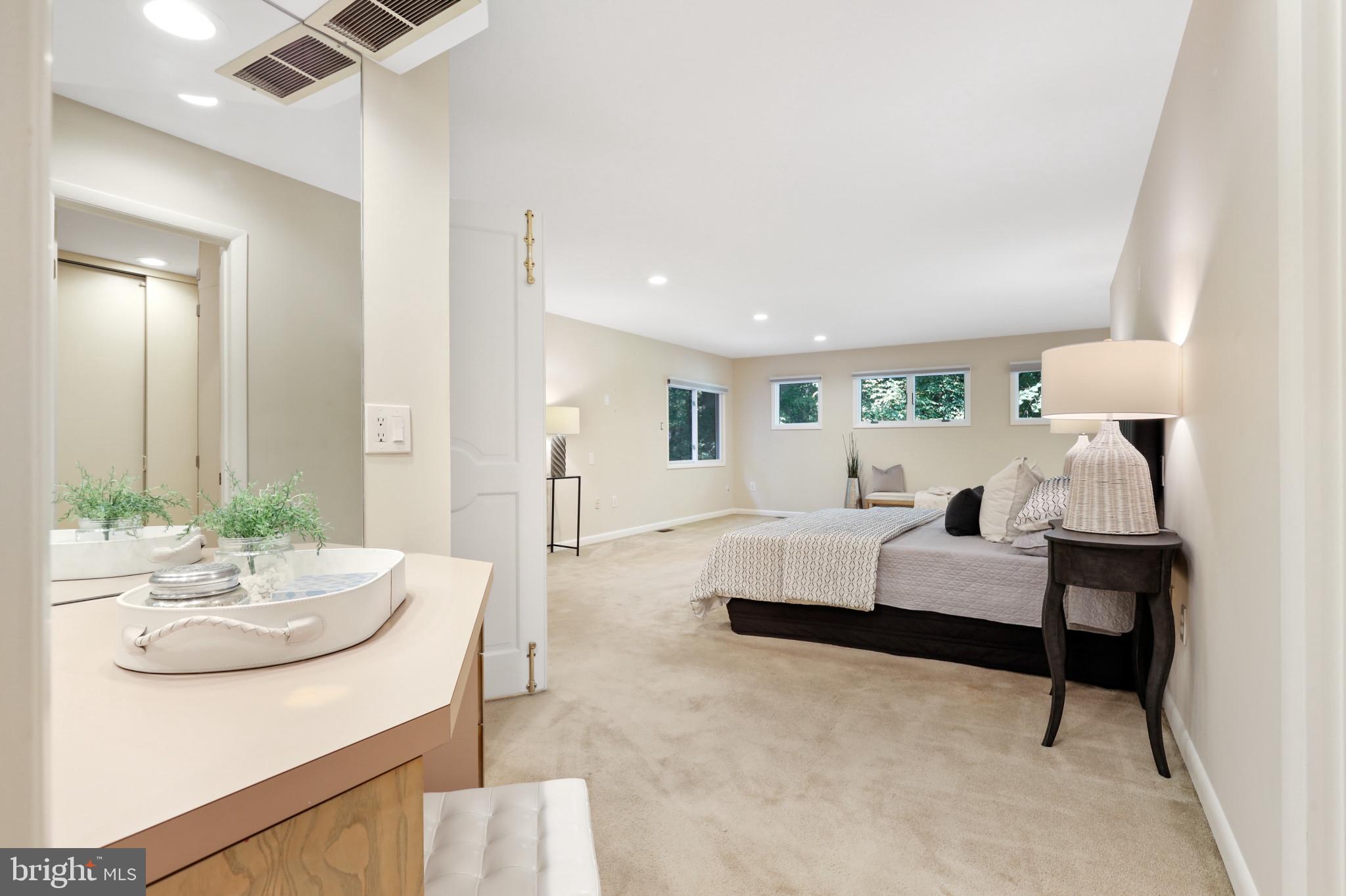 THE WOODS - Residential