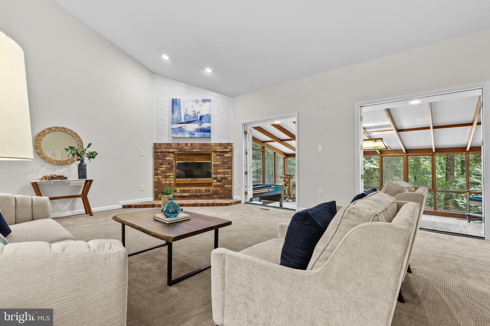 THE WOODS - Residential