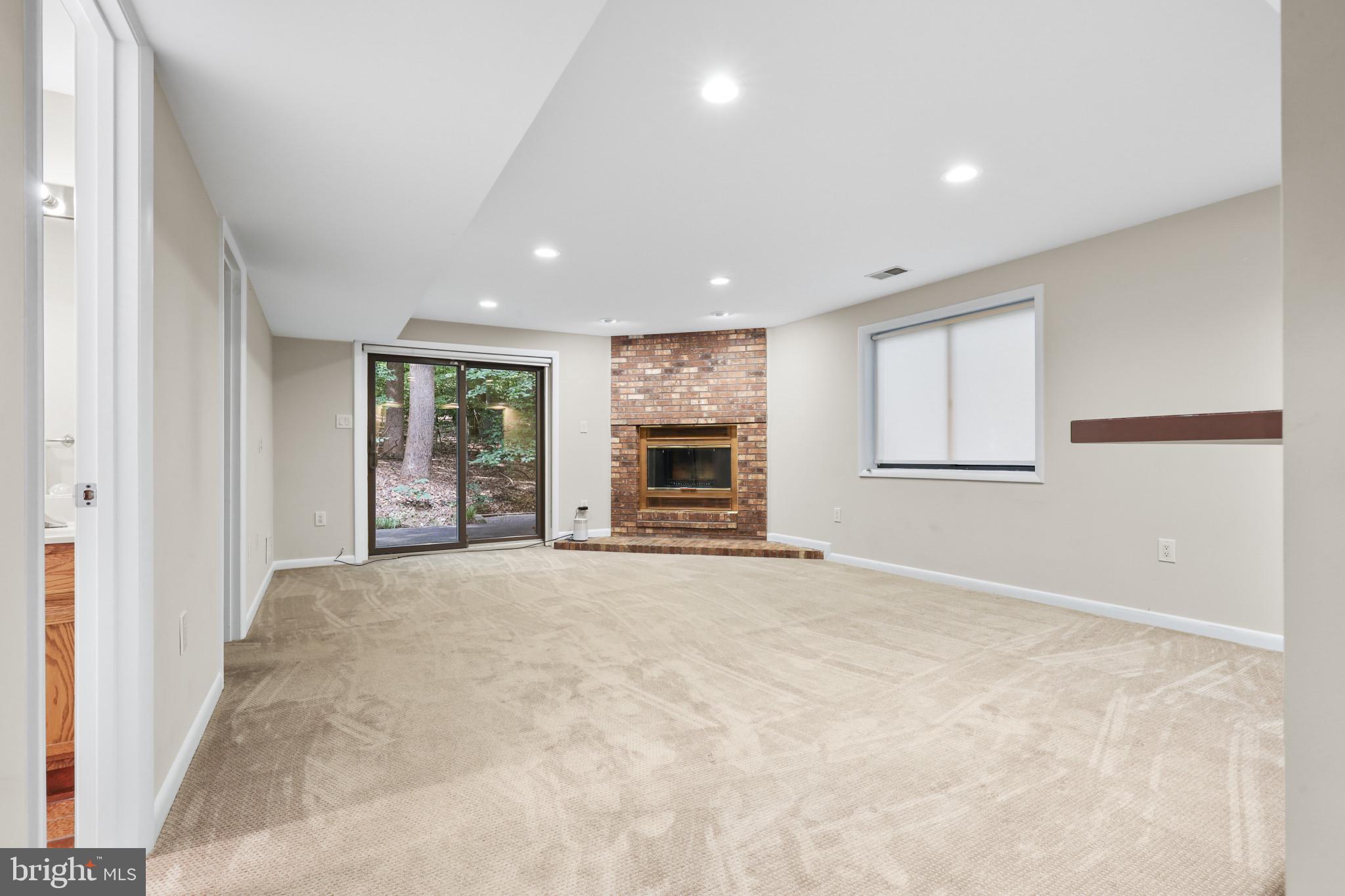 THE WOODS - Residential