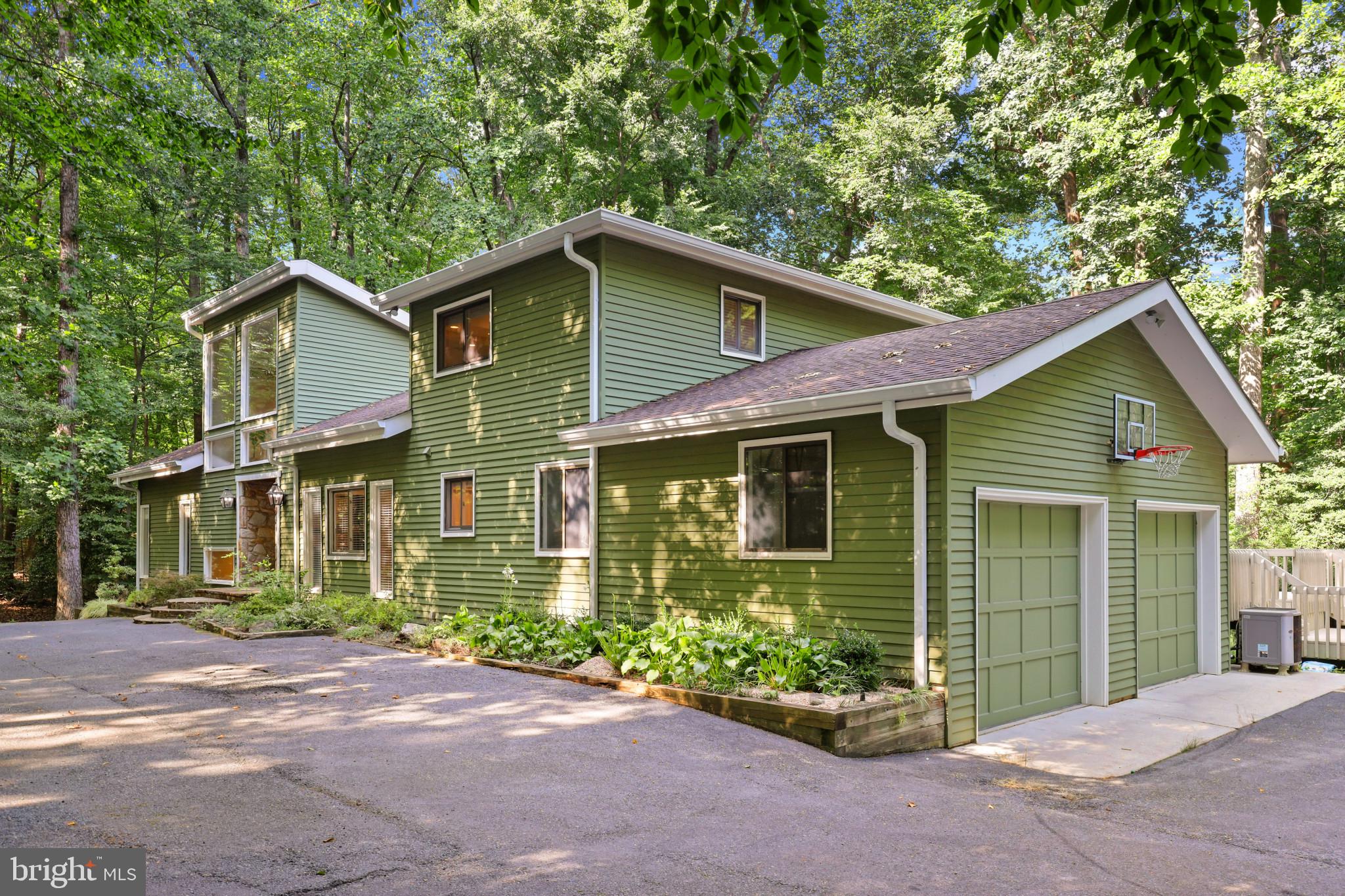 THE WOODS - Residential