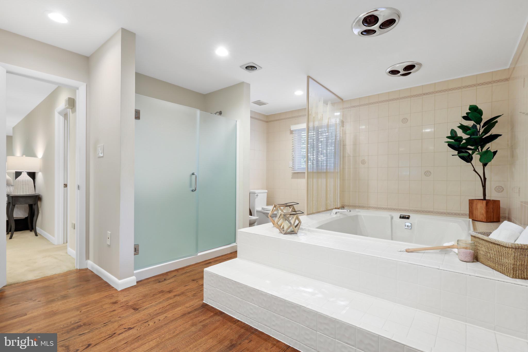 THE WOODS - Residential