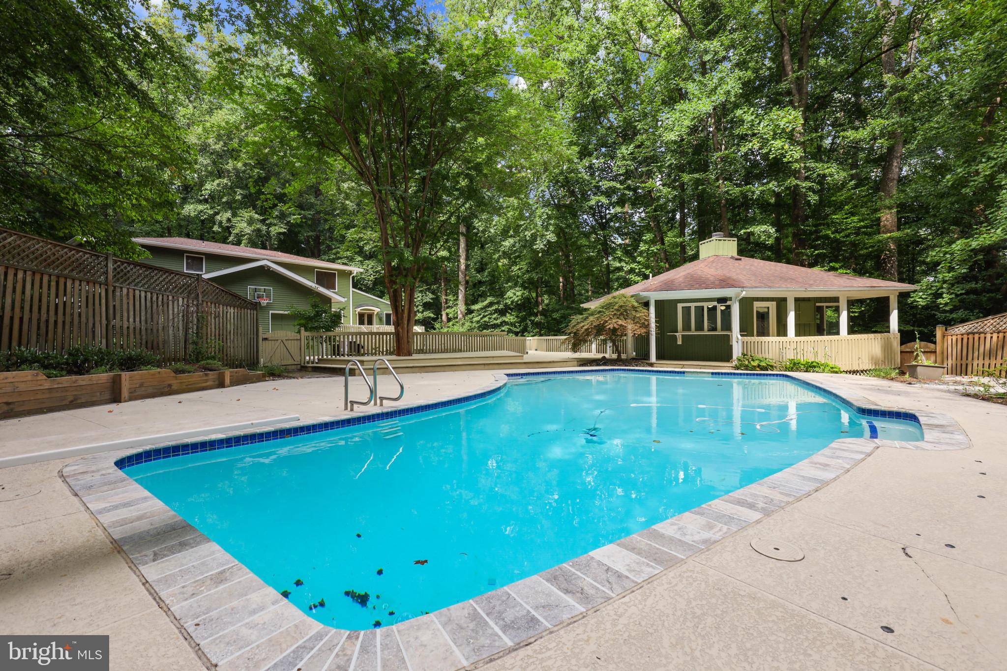 THE WOODS - Residential