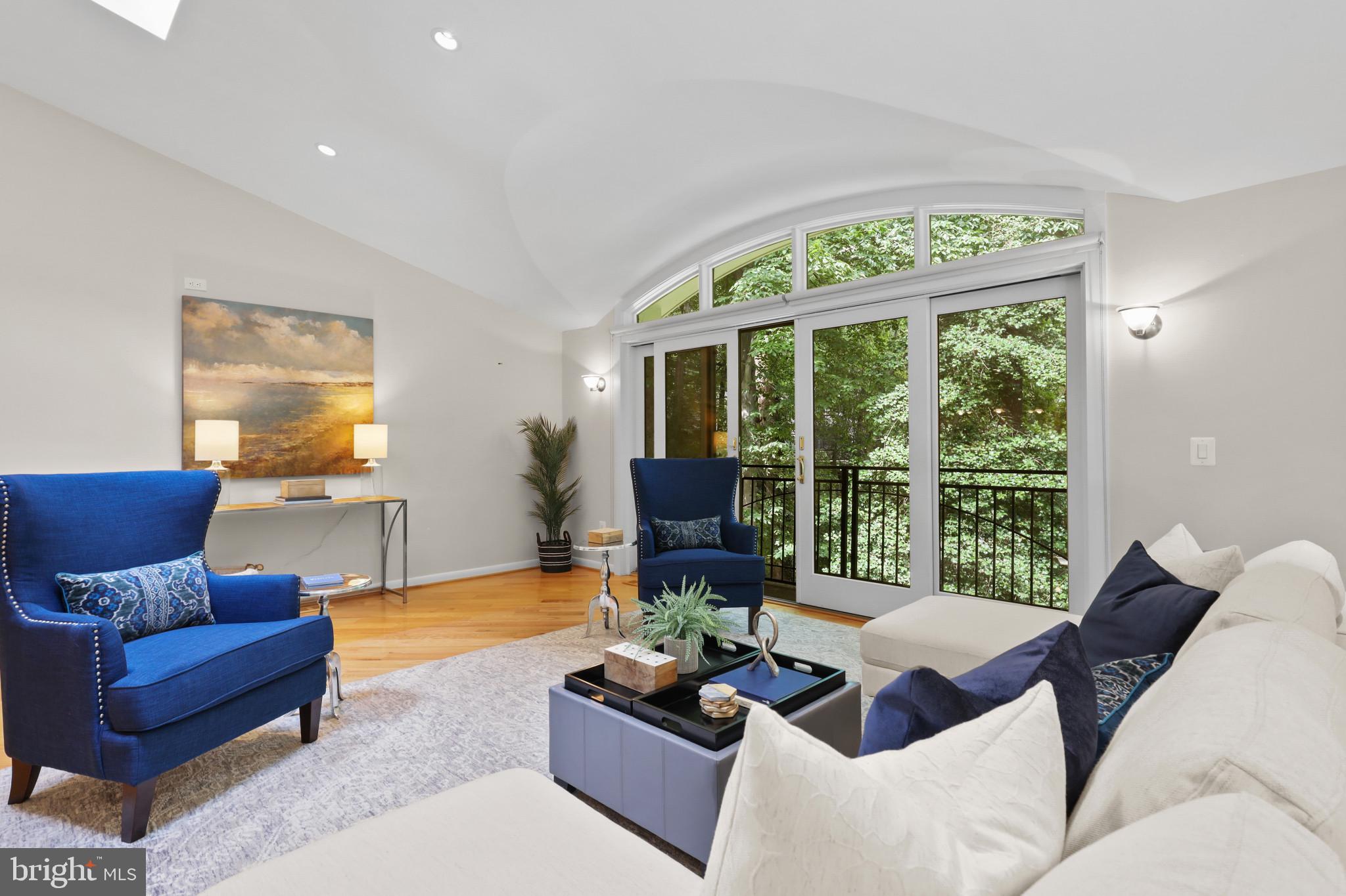 THE WOODS - Residential