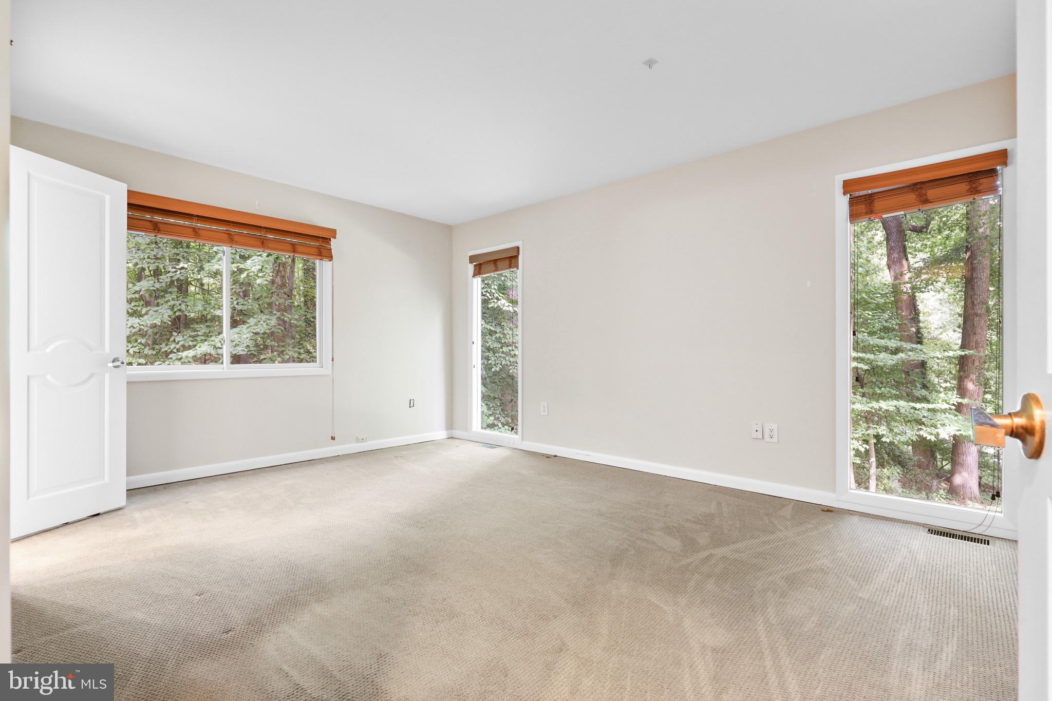 THE WOODS - Residential