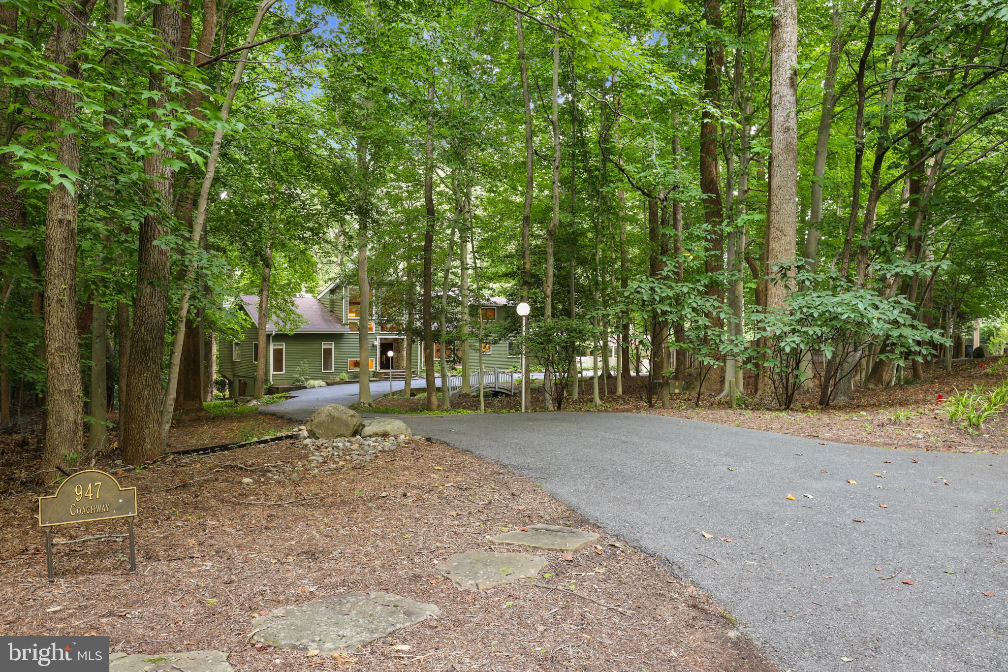 THE WOODS - Residential