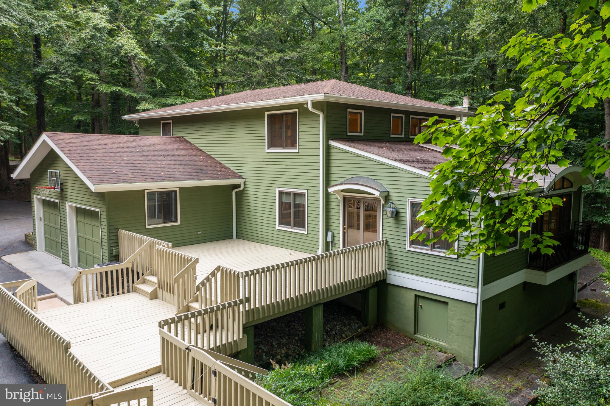 THE WOODS - Residential