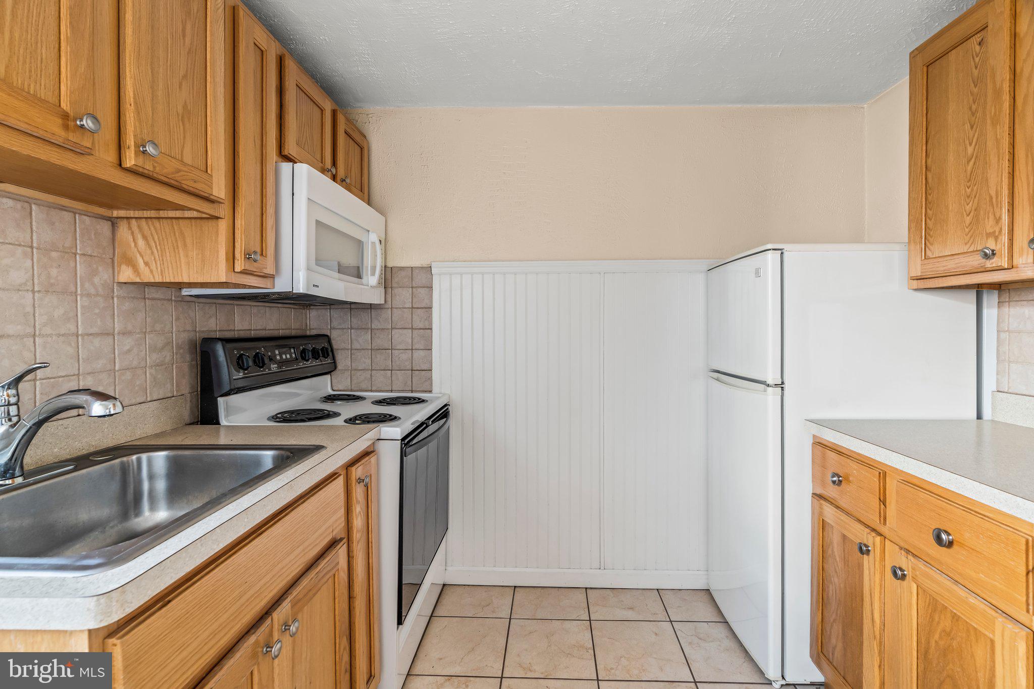 PHILADELPHIA (SOUTH) - Residential Lease