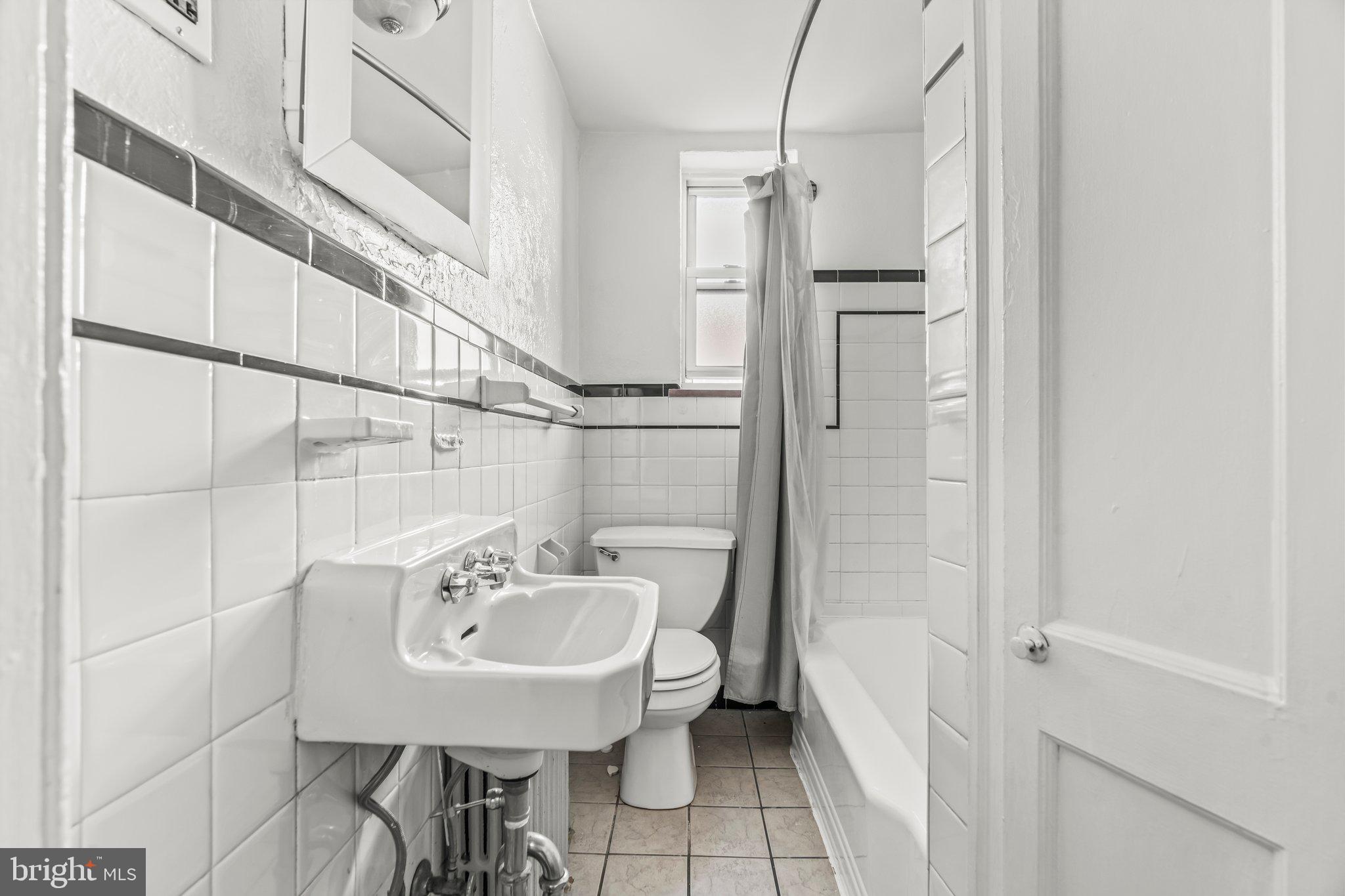 PHILADELPHIA (SOUTH) - Residential Lease