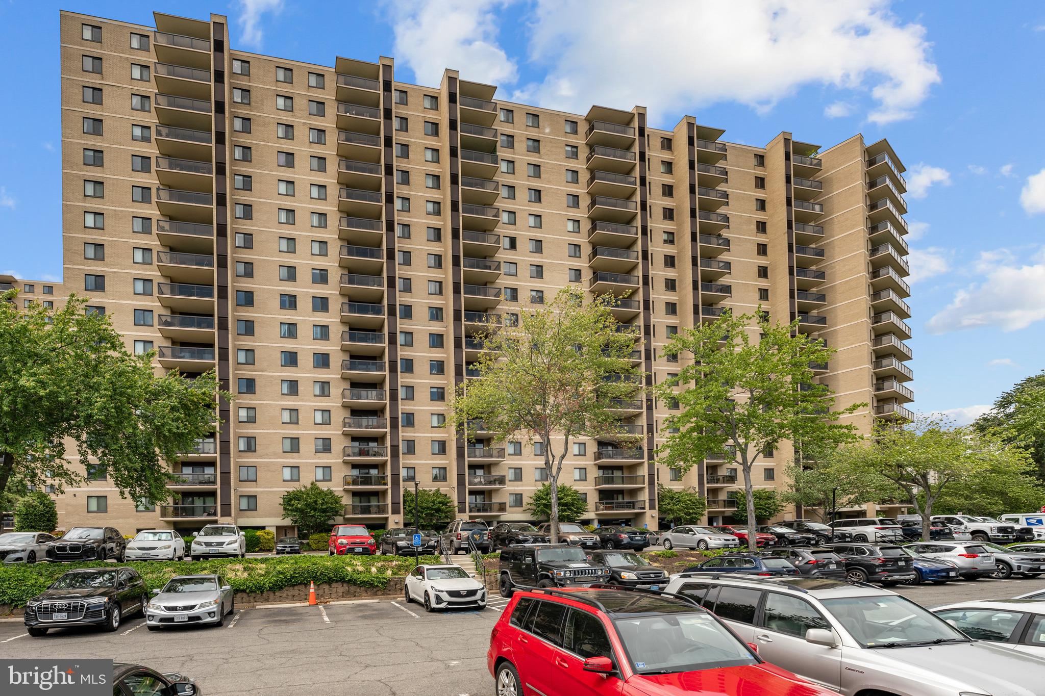 WATERGATE AT LANDMARK - Residential