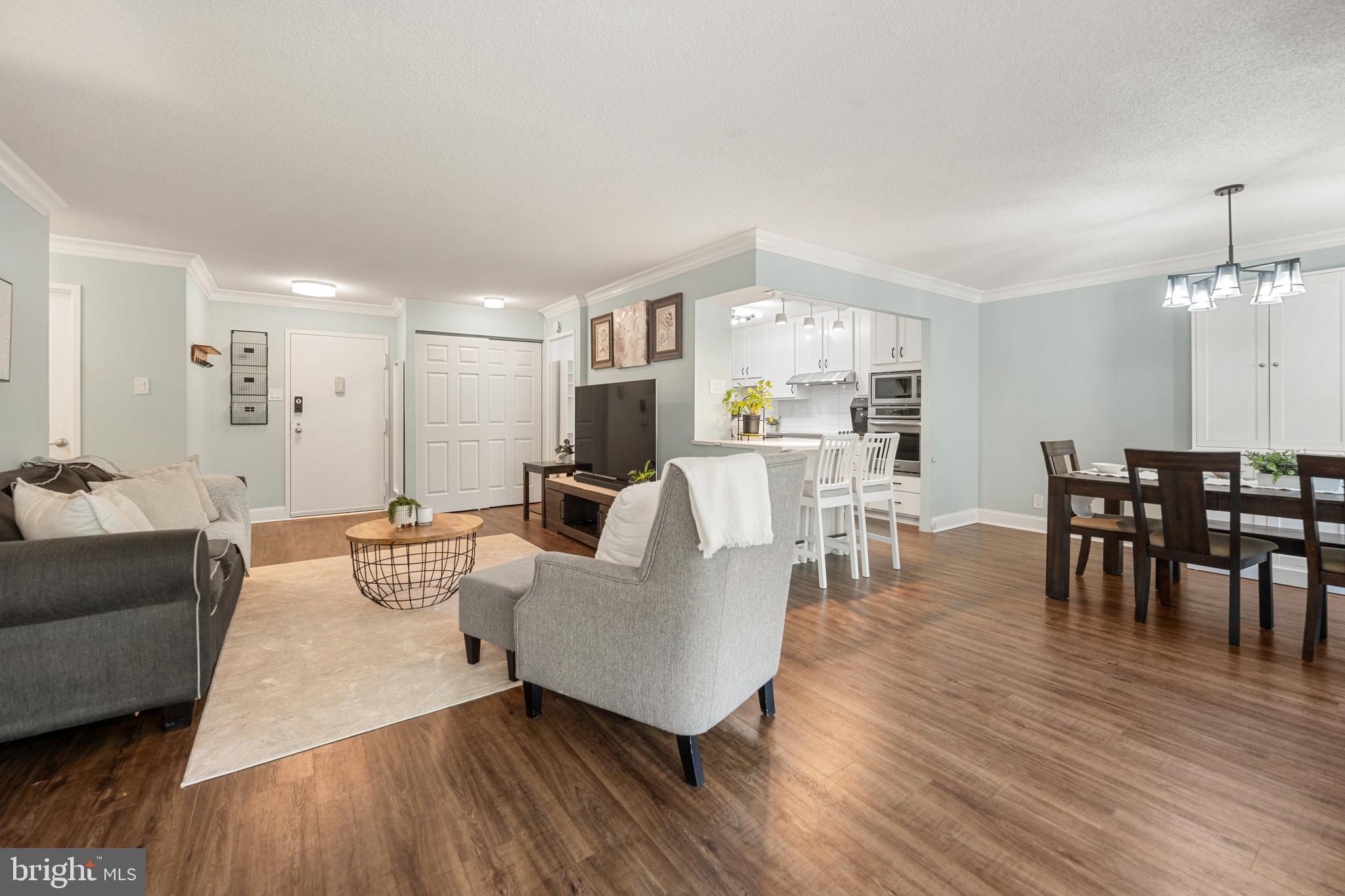 WATERGATE AT LANDMARK - Residential
