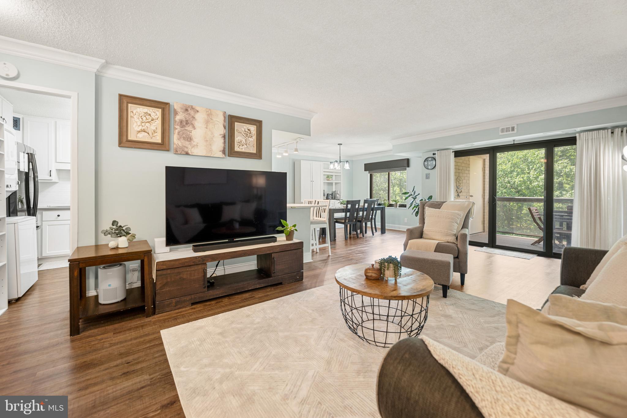 WATERGATE AT LANDMARK - Residential