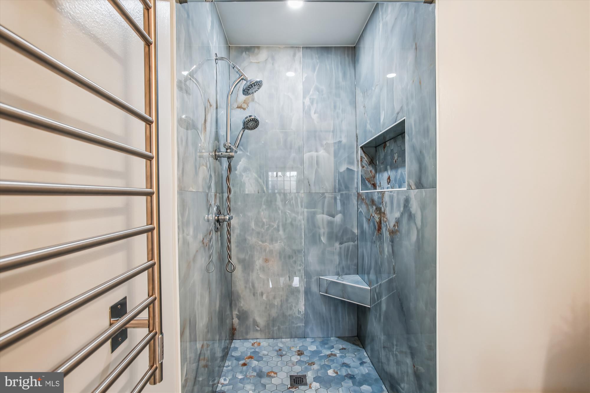 DUNN LORING VILLAGE - Residential