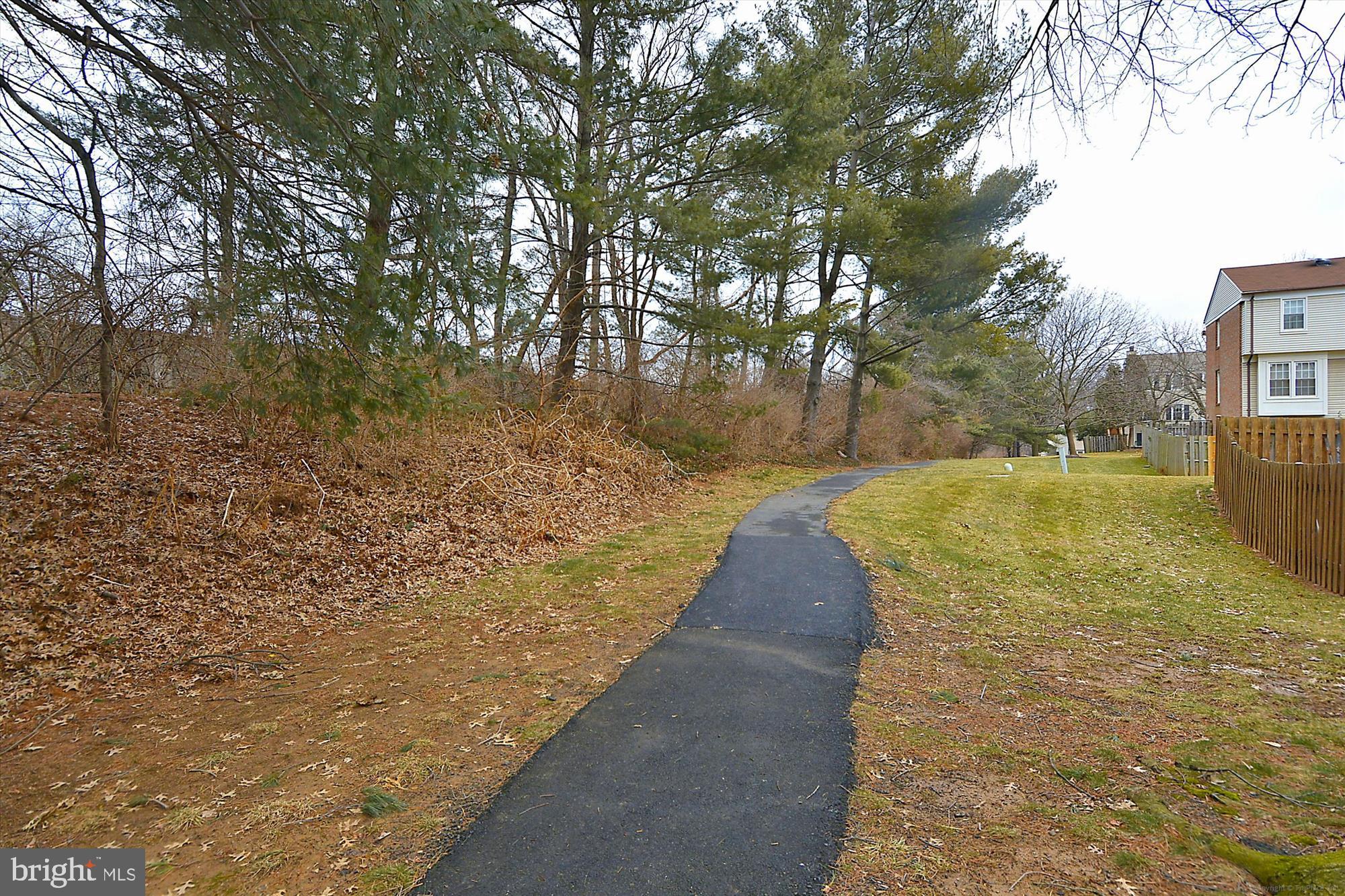 DUNN LORING VILLAGE - Residential