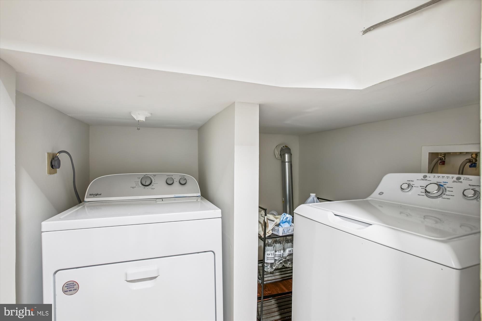 DUNN LORING VILLAGE - Residential