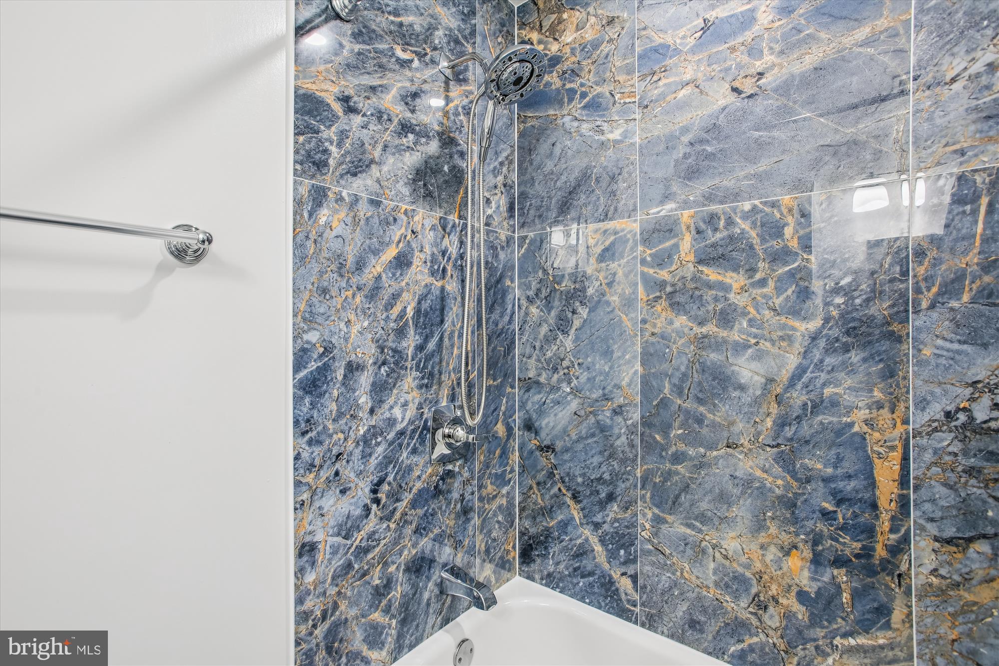 DUNN LORING VILLAGE - Residential