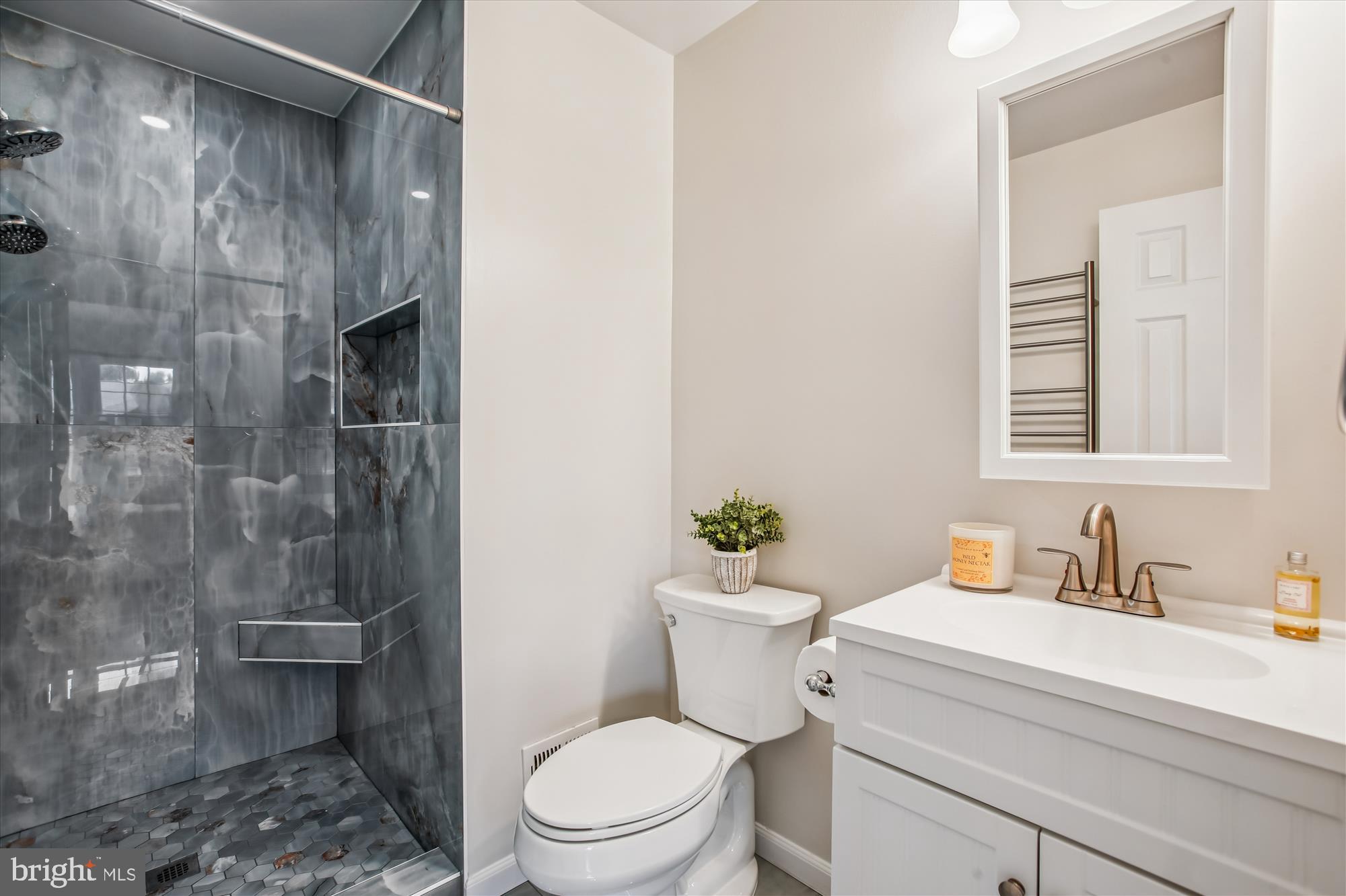 DUNN LORING VILLAGE - Residential