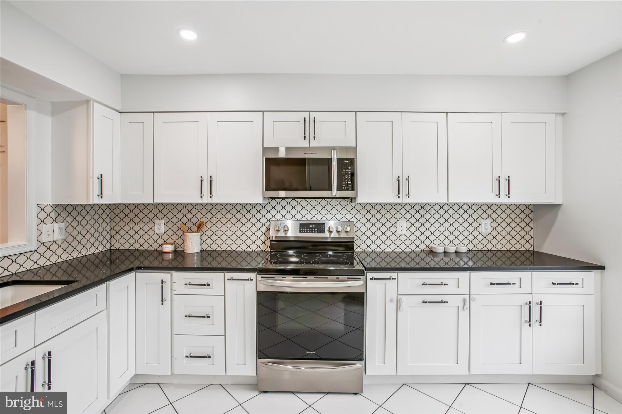 DUNN LORING VILLAGE - Residential