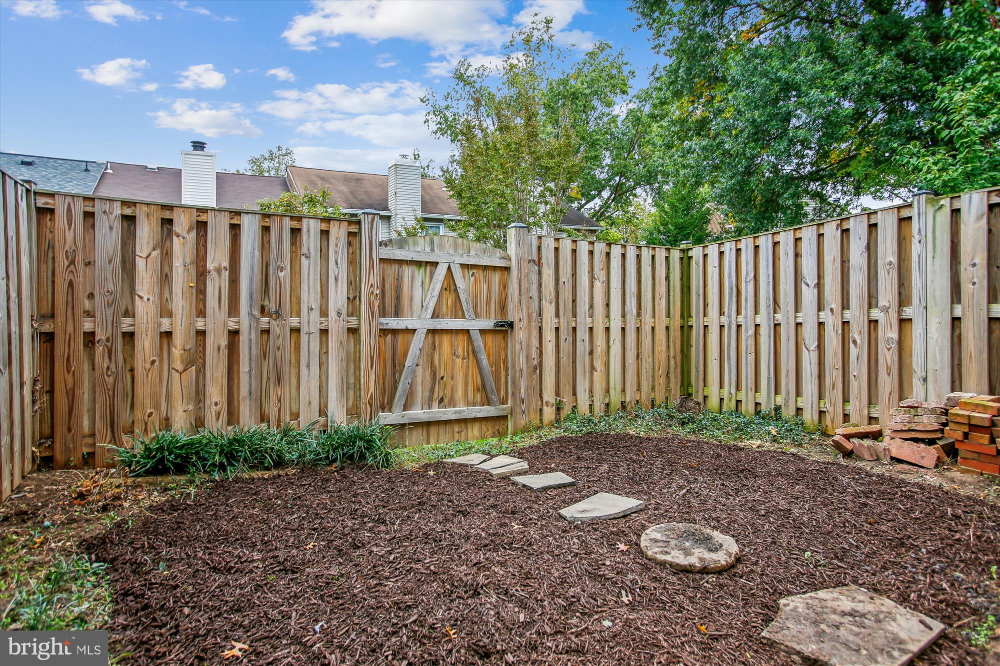 DUNN LORING VILLAGE - Residential