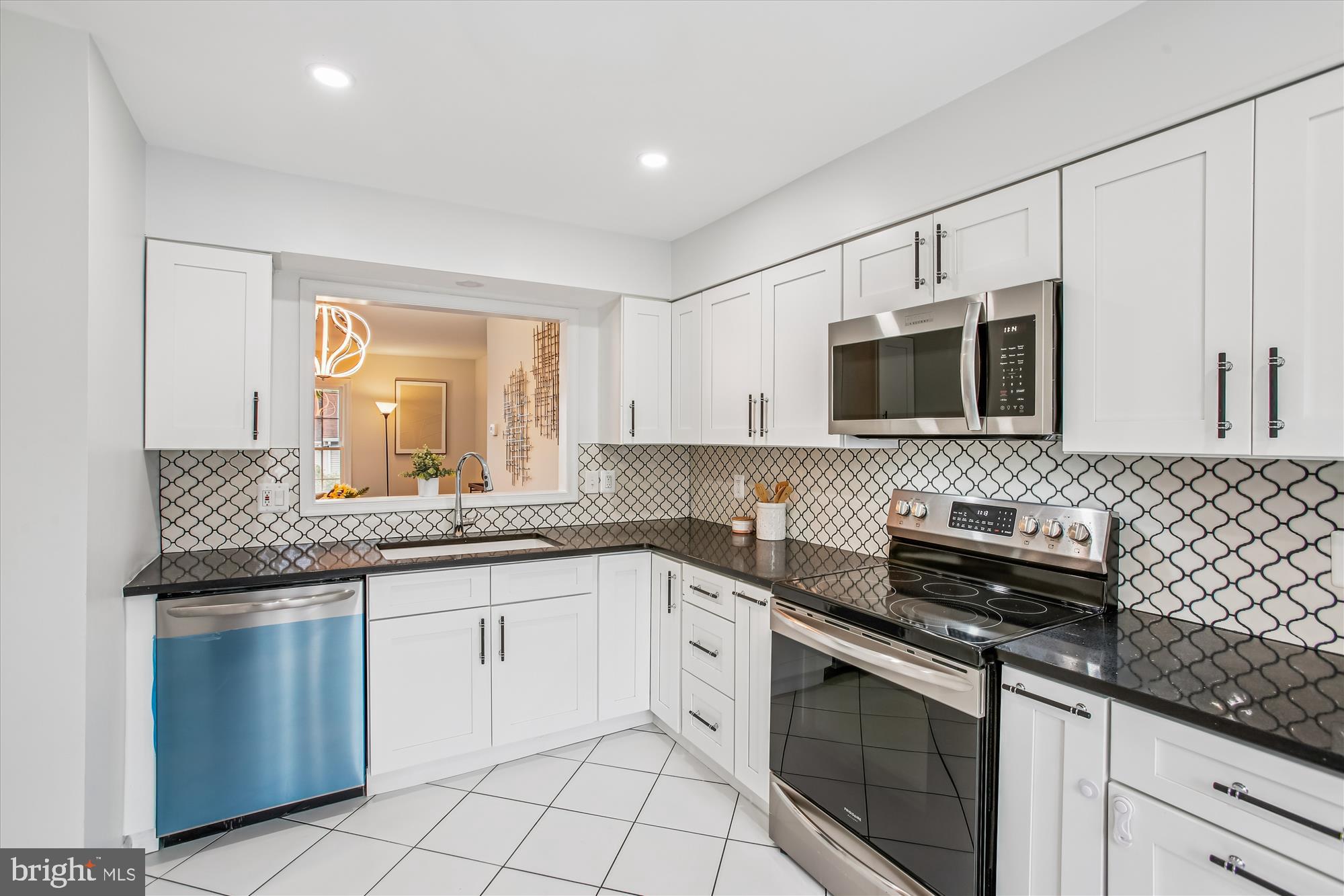 DUNN LORING VILLAGE - Residential