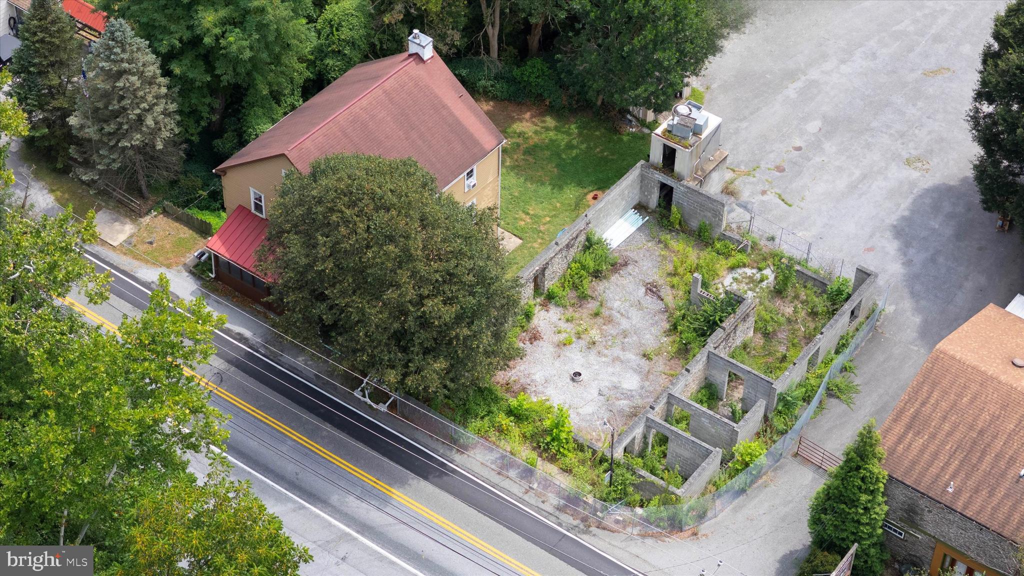 2090 STRASBURG ROAD