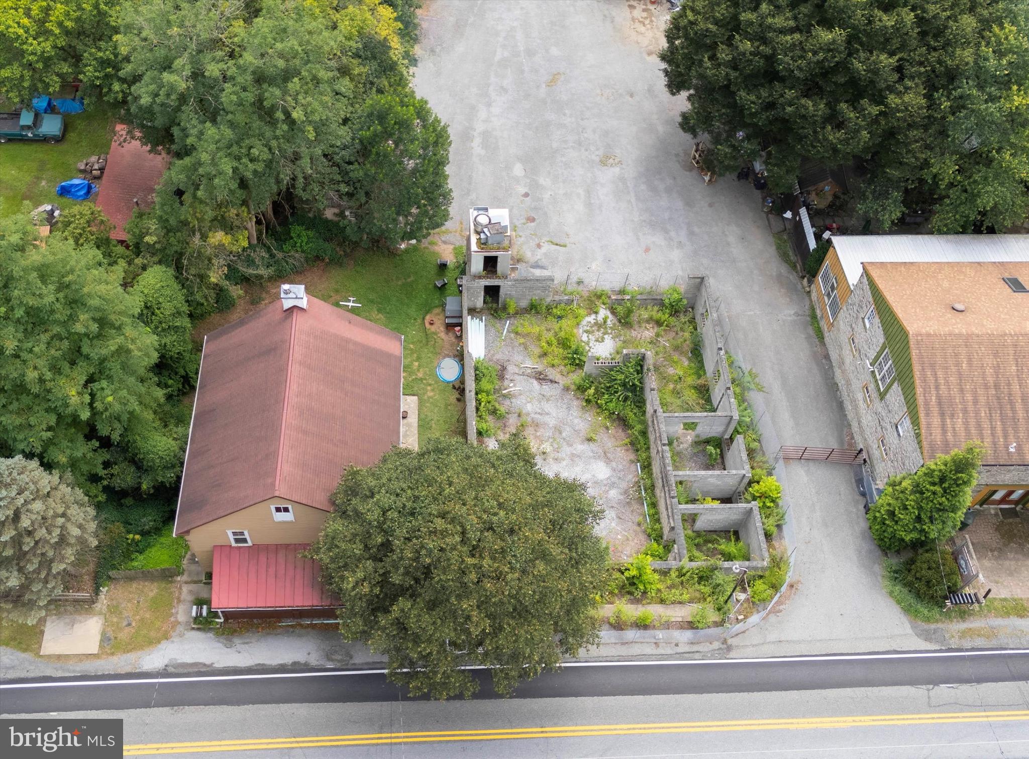 2090 STRASBURG ROAD