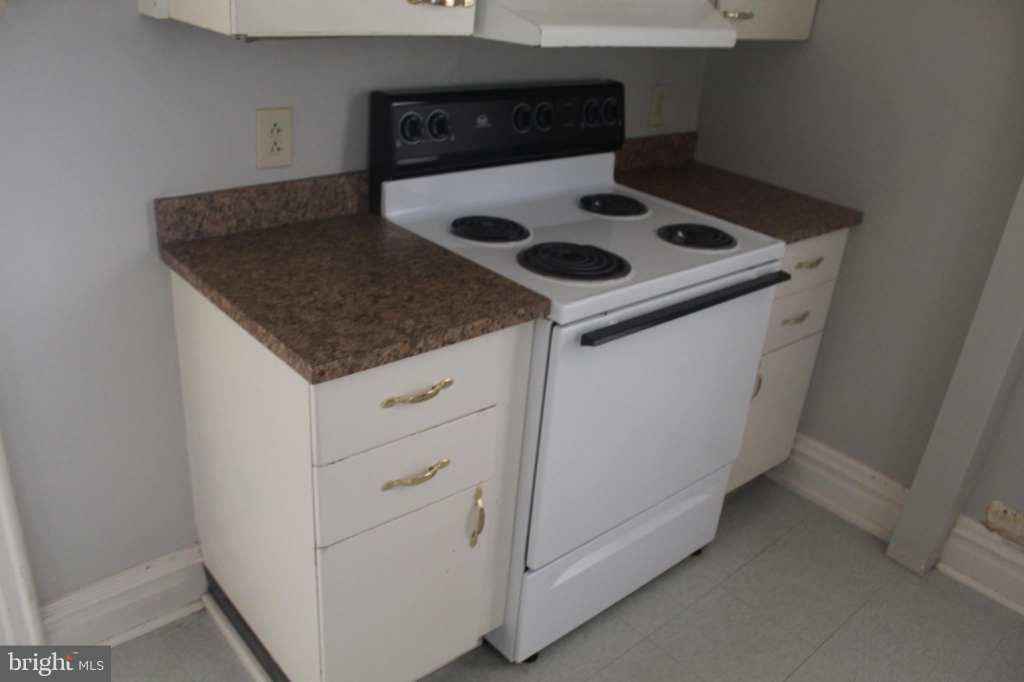 165 SUMMIT AVENUE APT 2