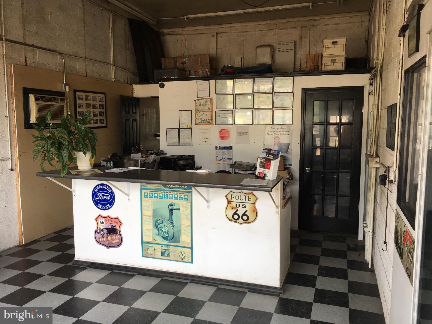 FAIRLESS HILLS - Commercial Sale