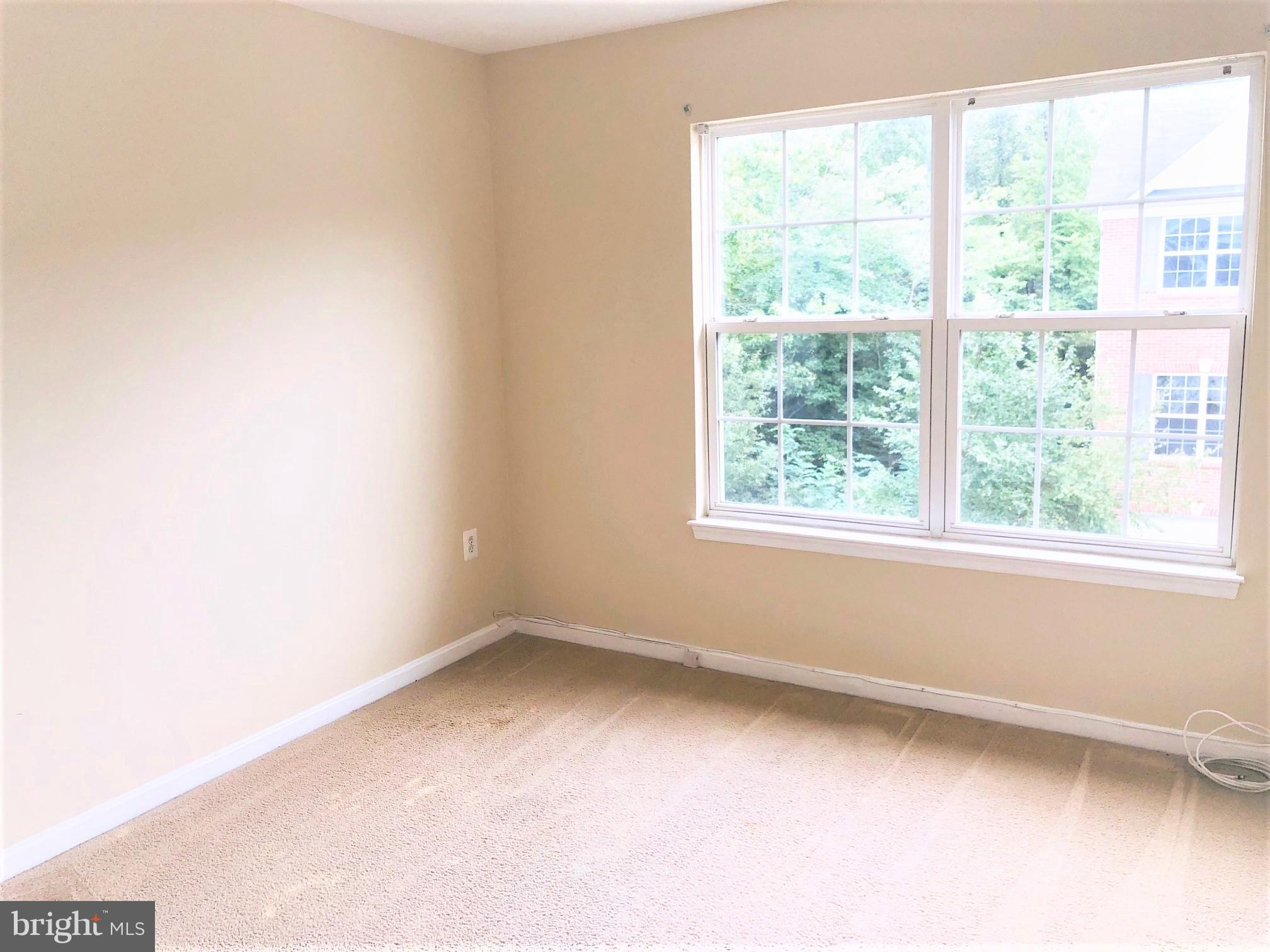 LANDOVER - Residential