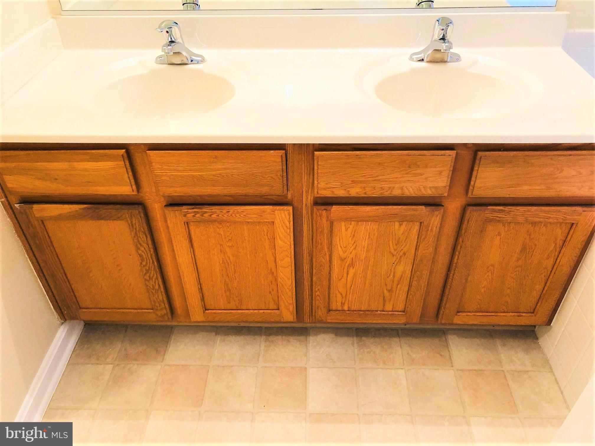 LANDOVER - Residential