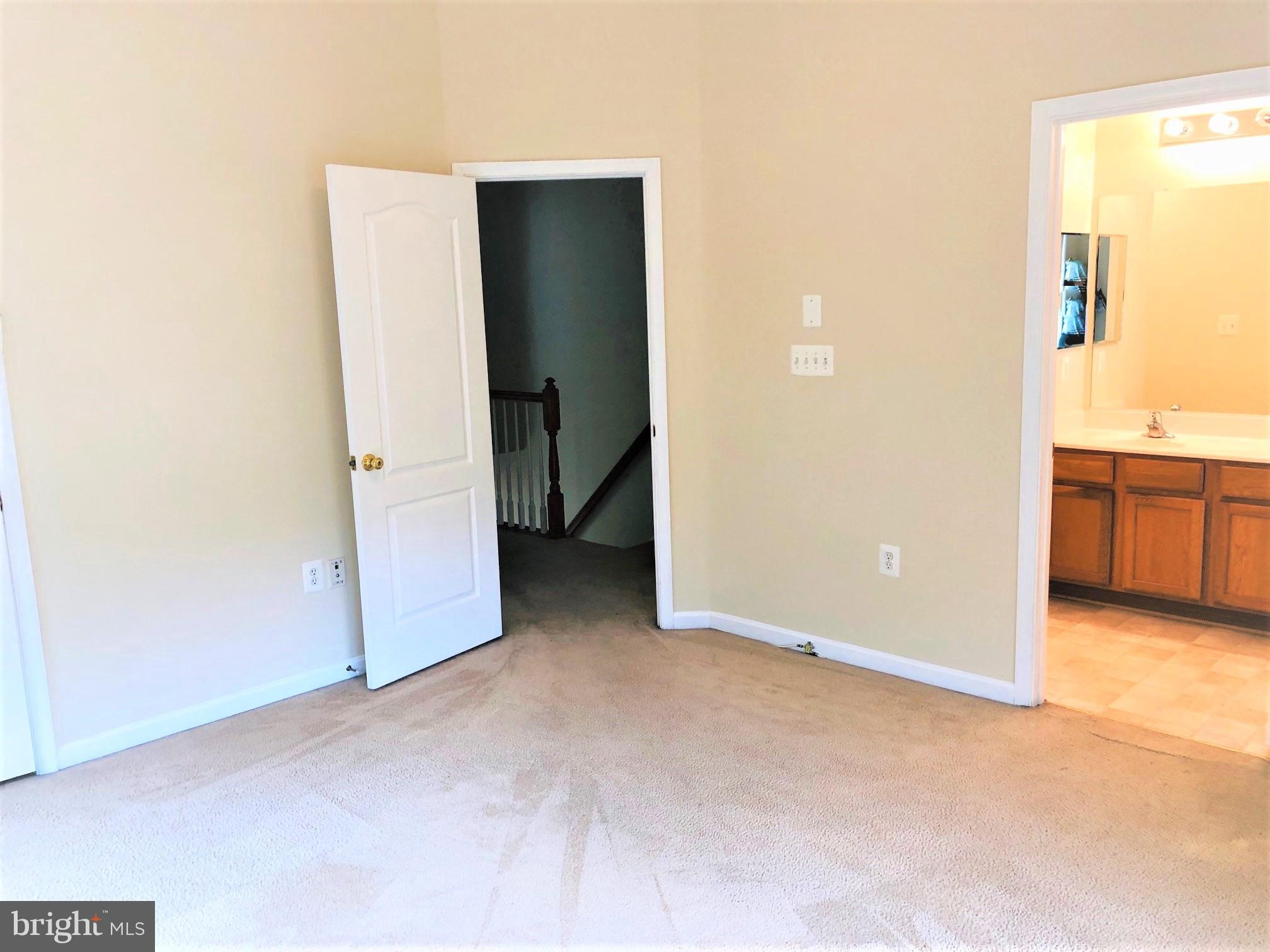 LANDOVER - Residential