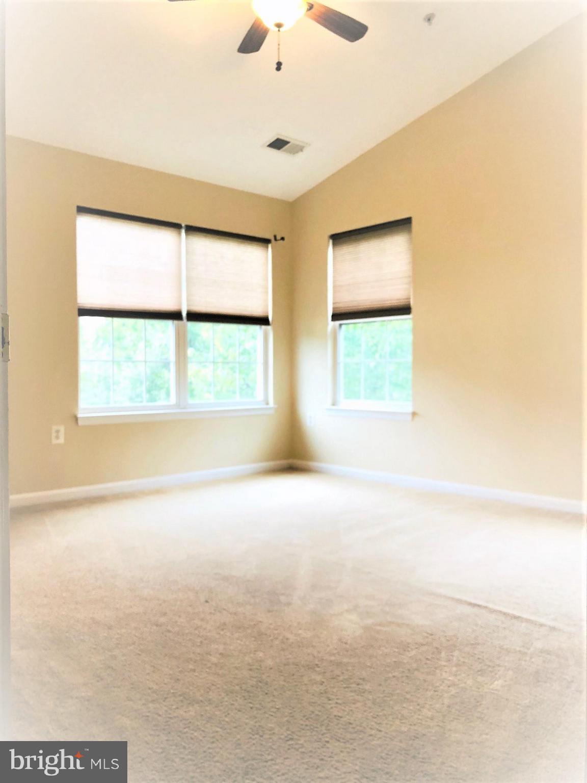 LANDOVER - Residential