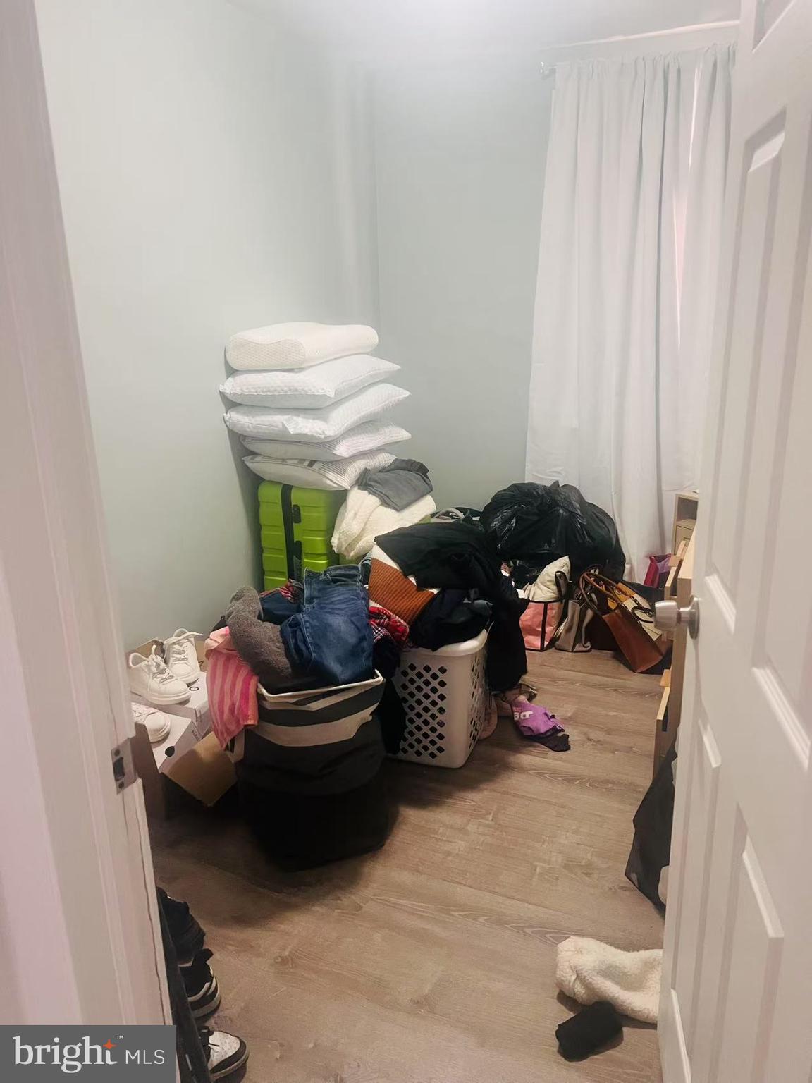 MAYFAIR (WEST) - Residential