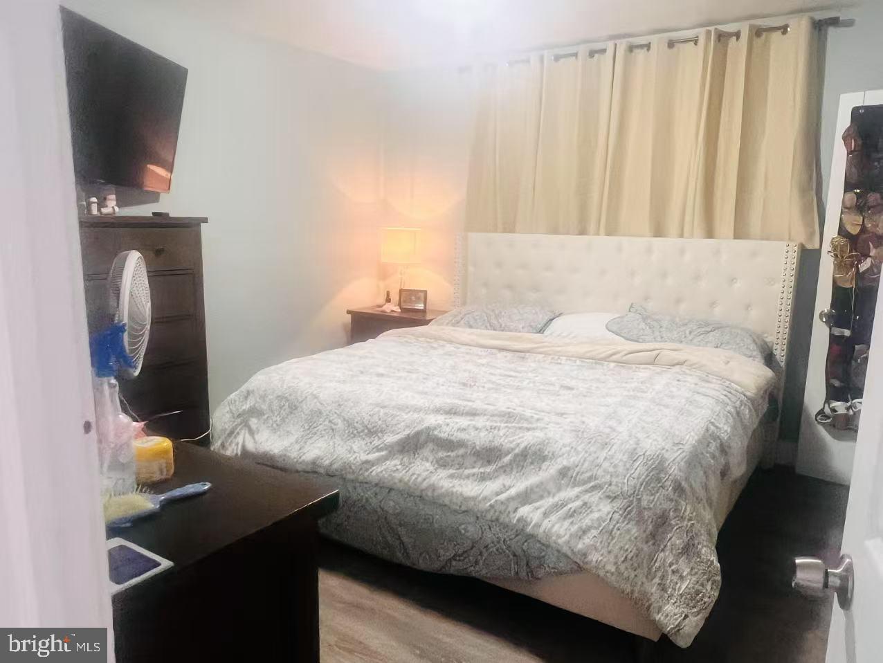 MAYFAIR (WEST) - Residential