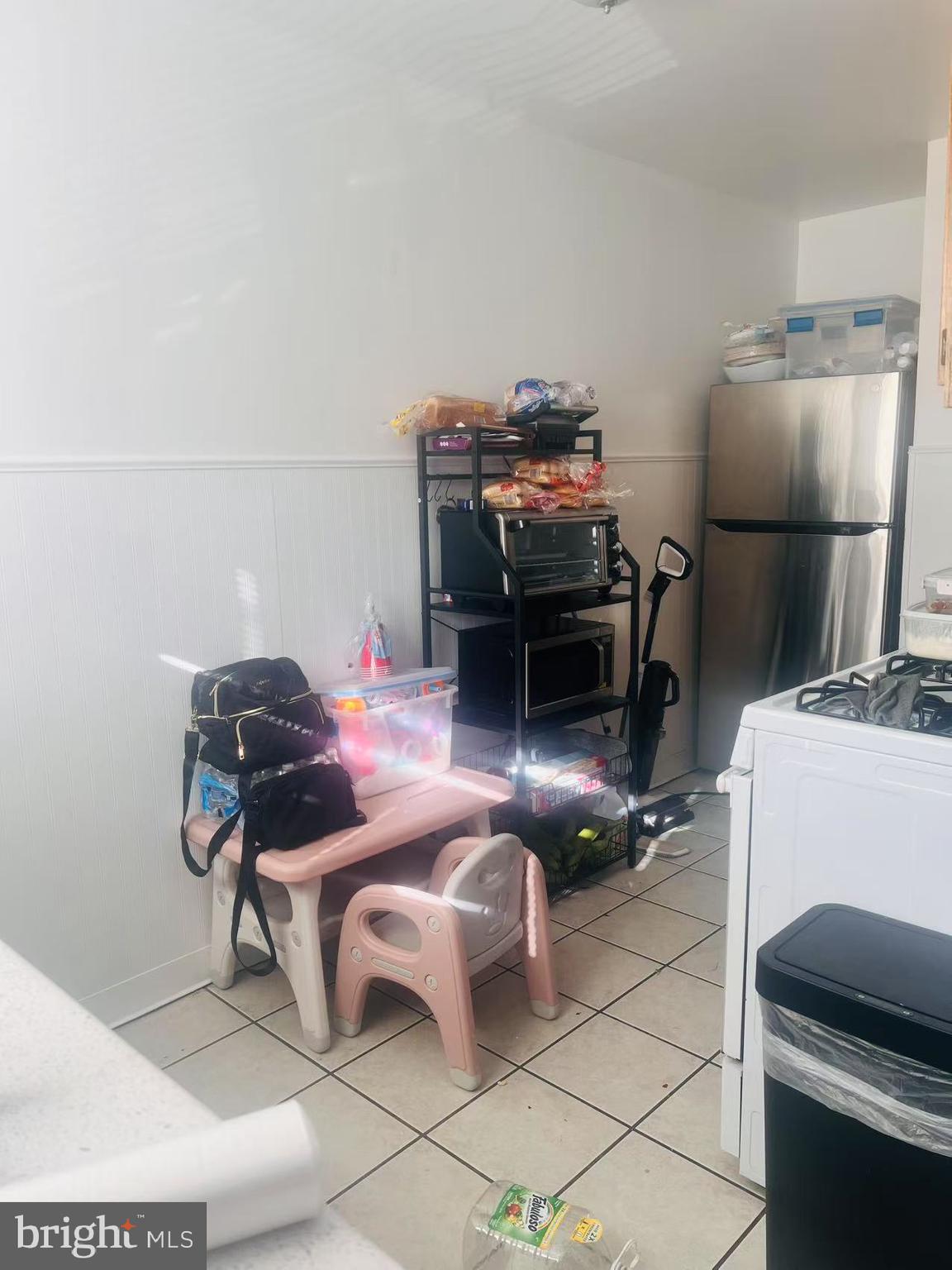 MAYFAIR (WEST) - Residential