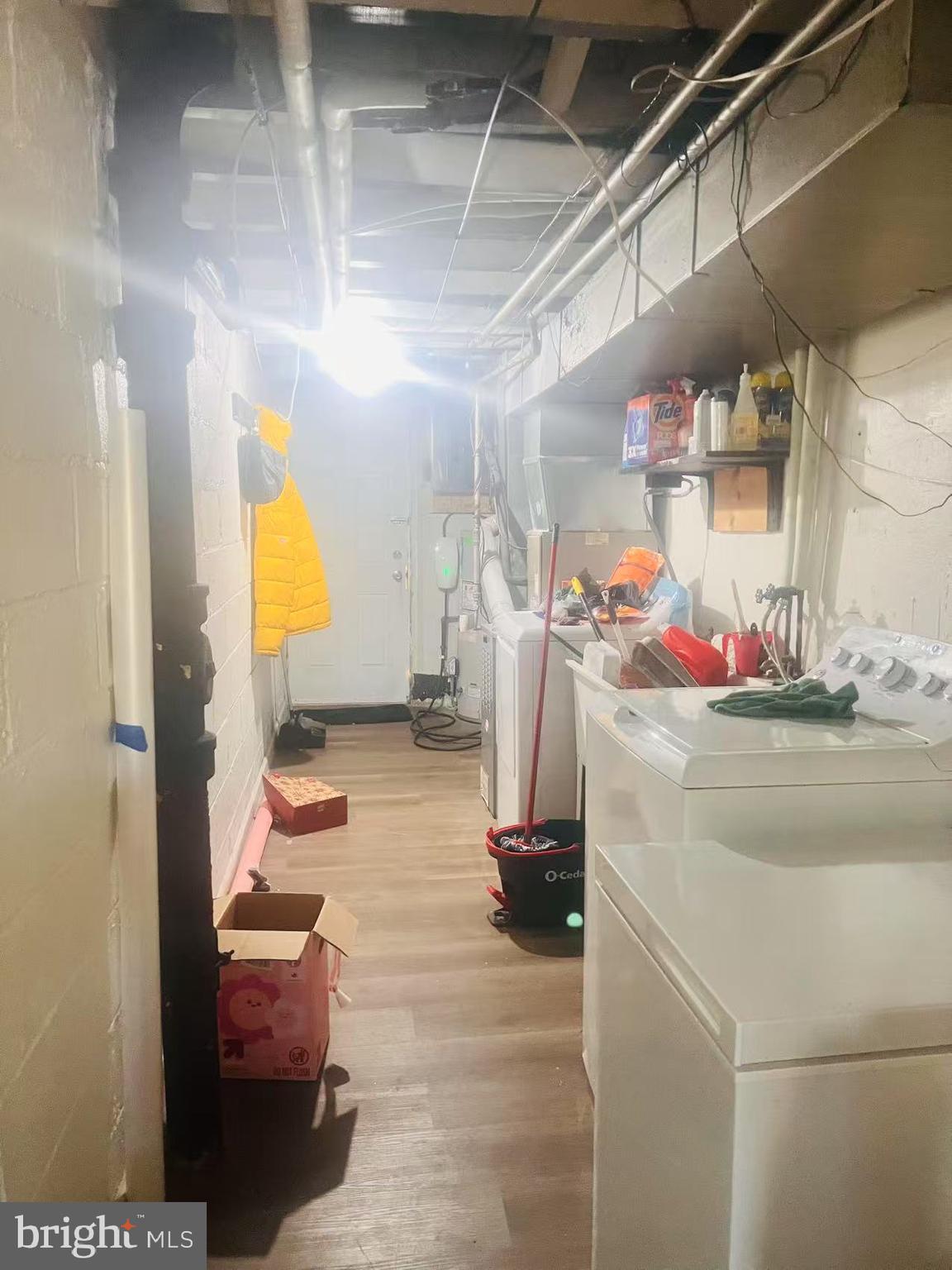 MAYFAIR (WEST) - Residential